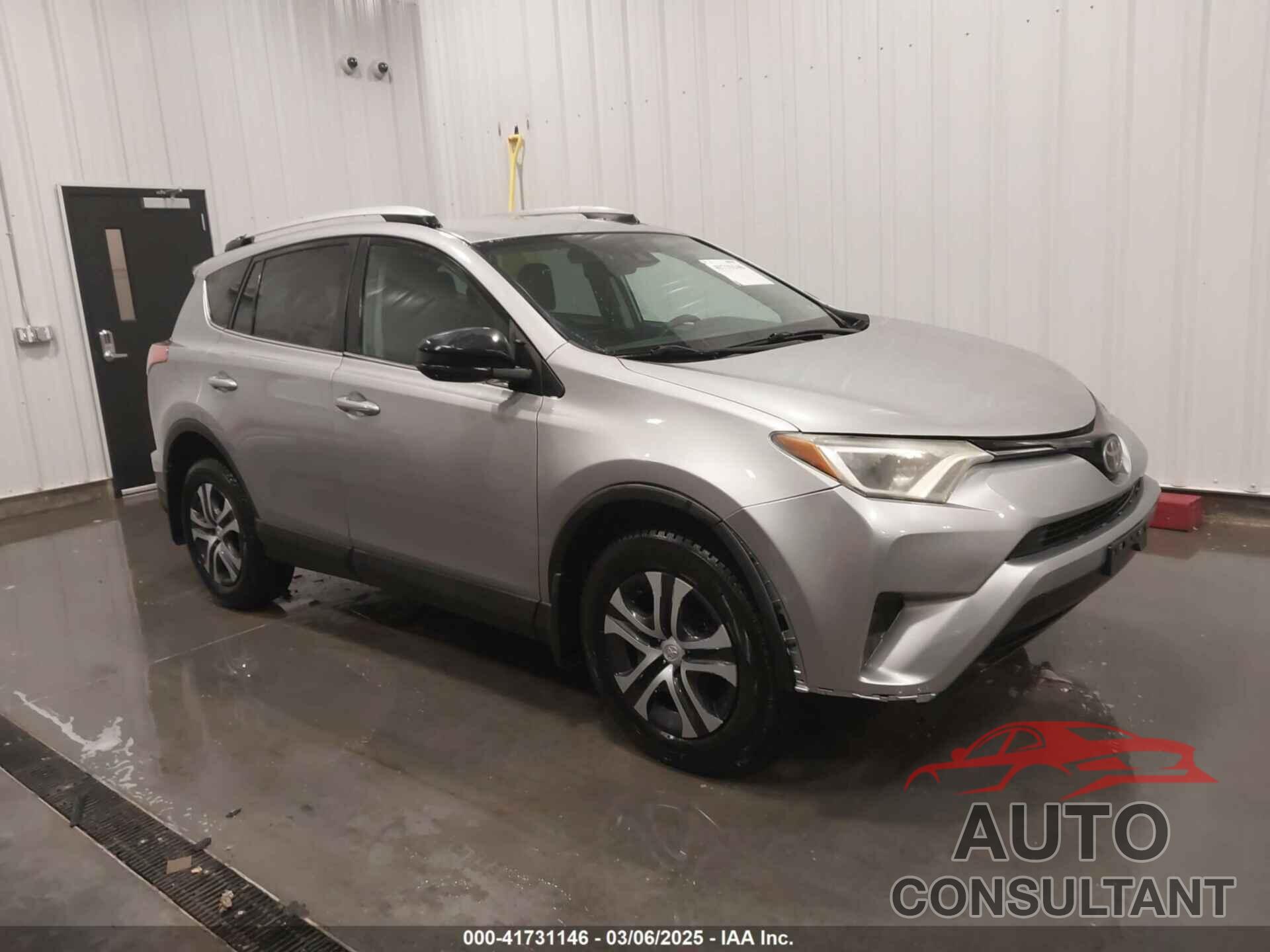 TOYOTA RAV4 2017 - 2T3BFREV8HW646796
