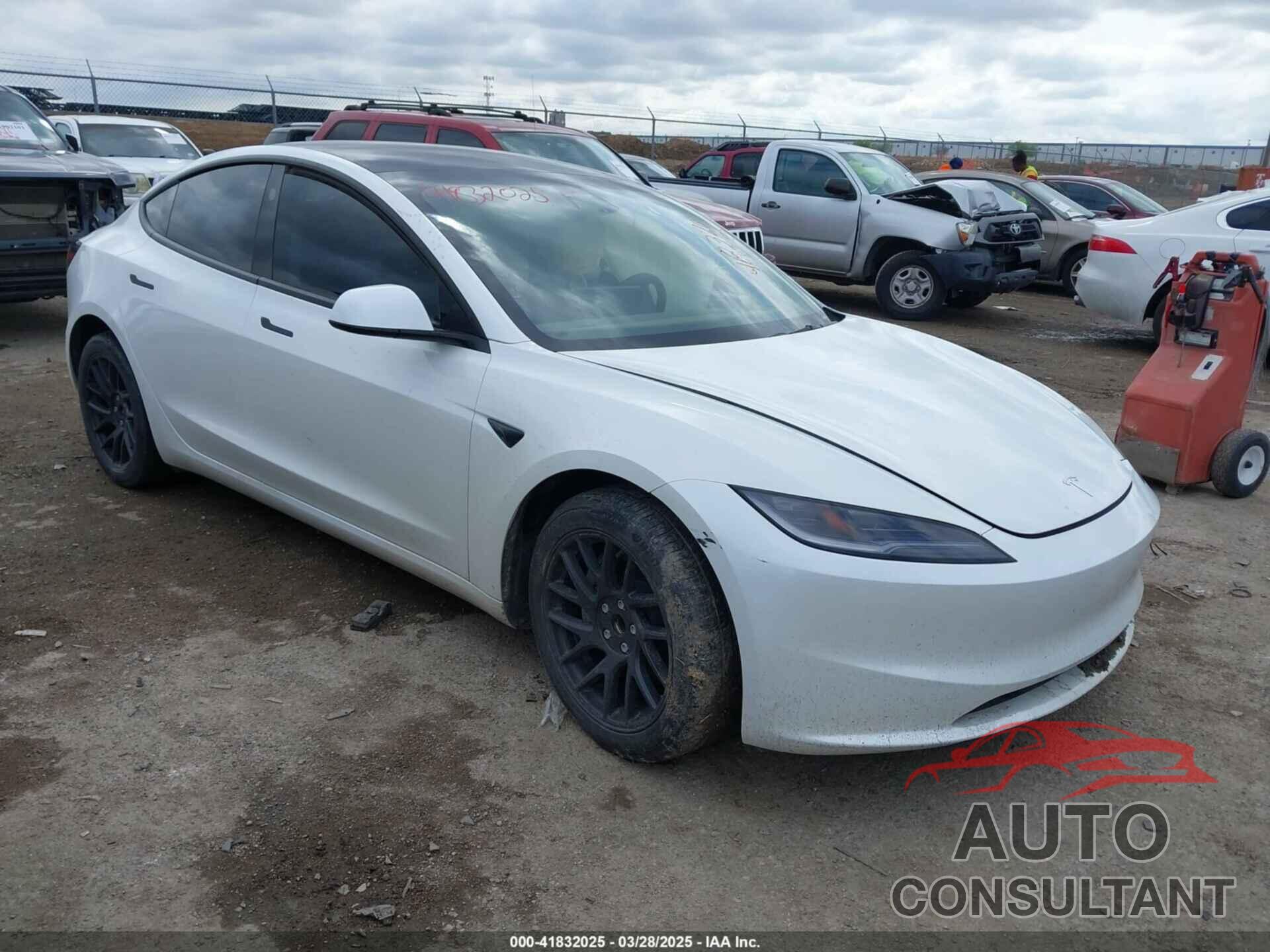 TESLA MODEL 3 2024 - 5YJ3E1EA2RF731663
