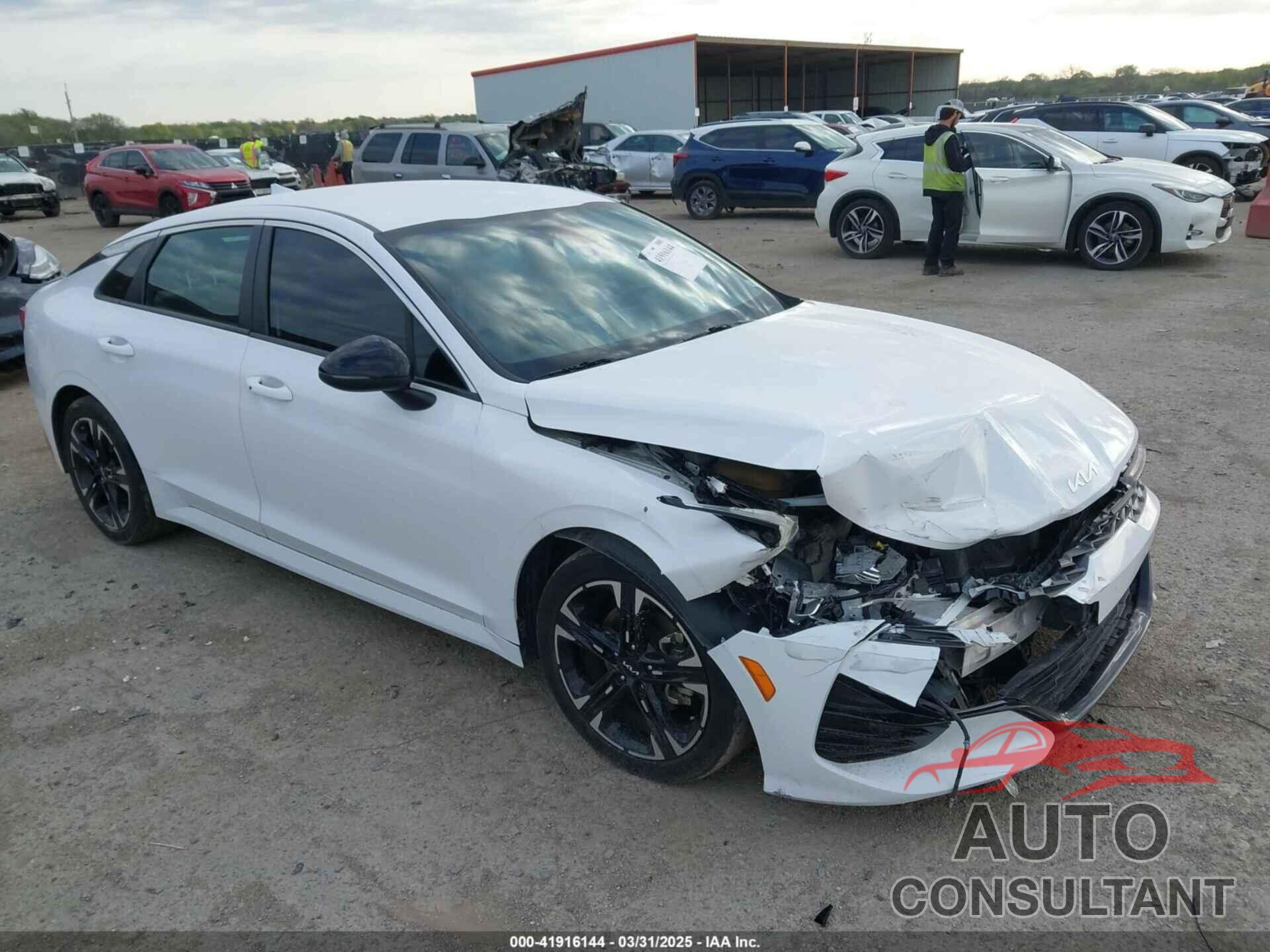 KIA K5 2022 - 5XXG64J26NG105409