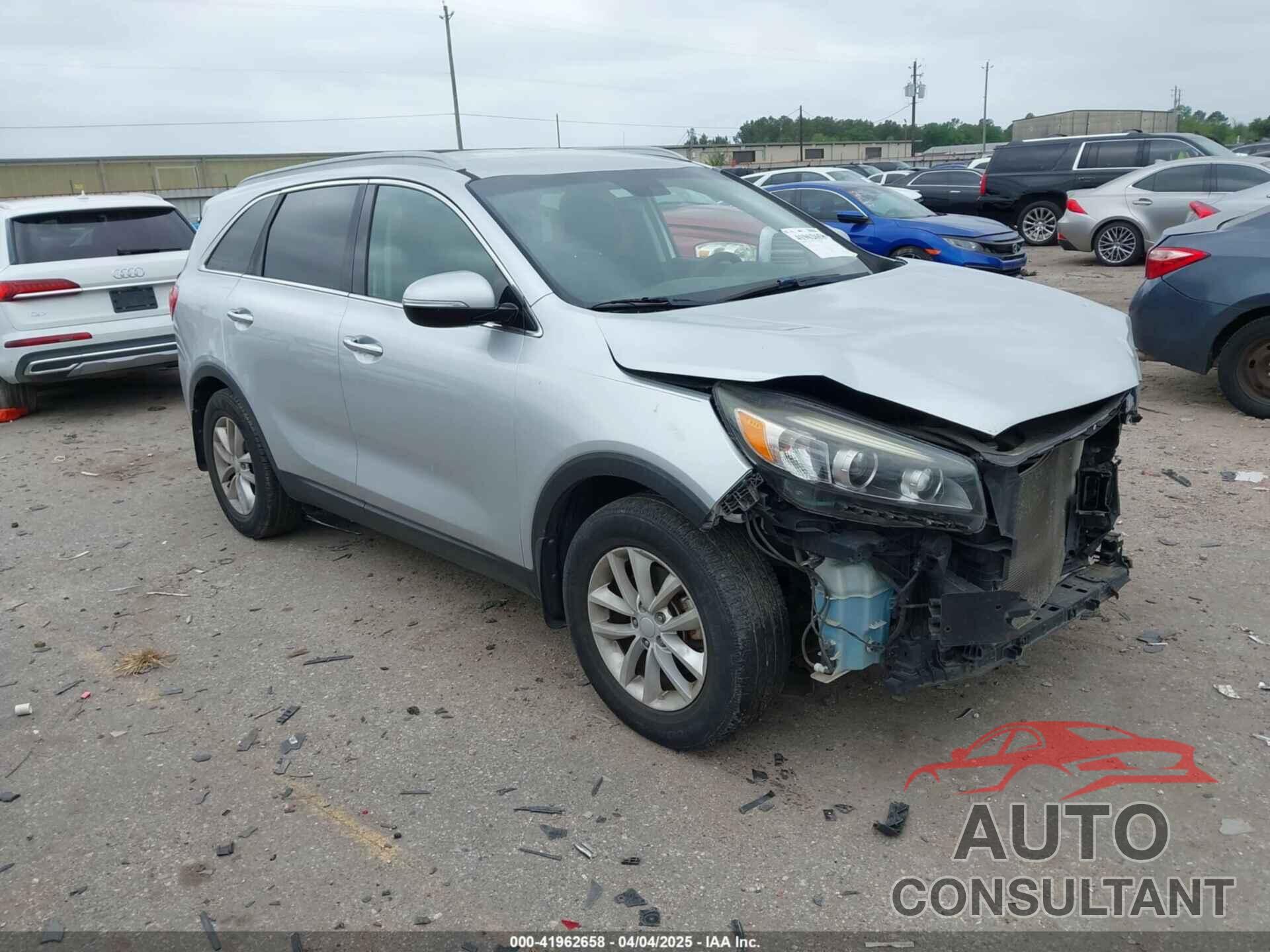 KIA SORENTO 2017 - 5XYPG4A33HG297281