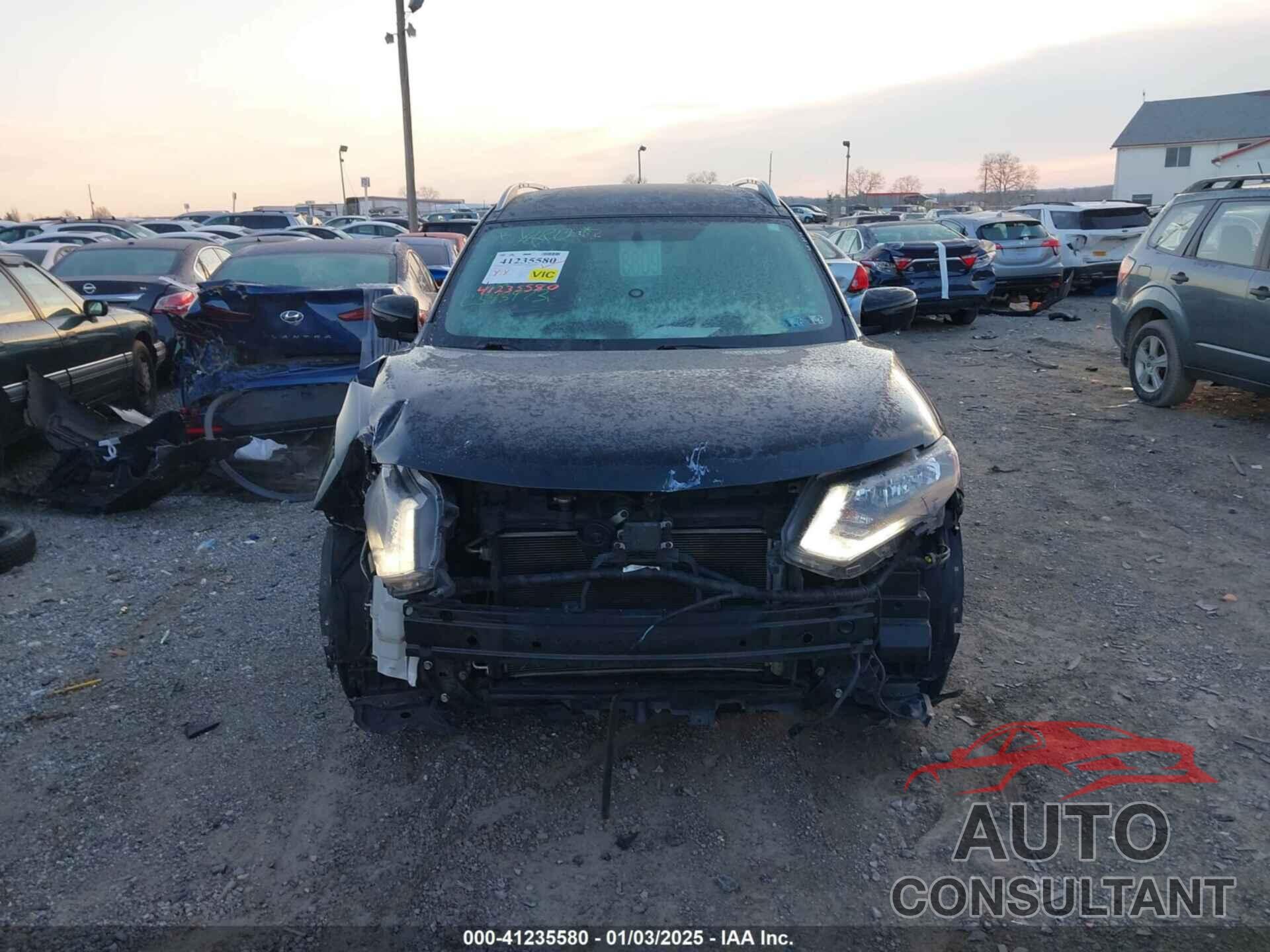 NISSAN ROGUE 2018 - KNMAT2MV8JP519383