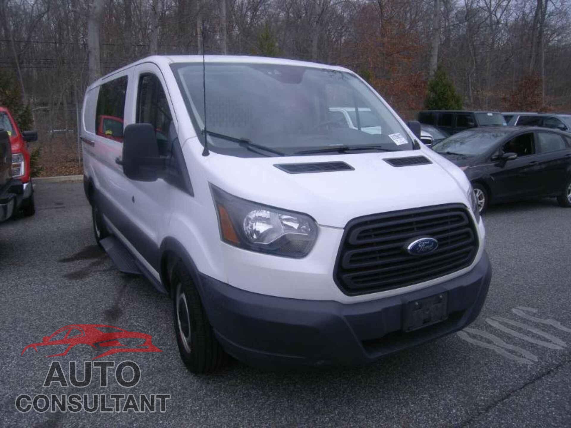 FORD TRANSIT-150 2018 - 1FTYE1YM1JKB52084