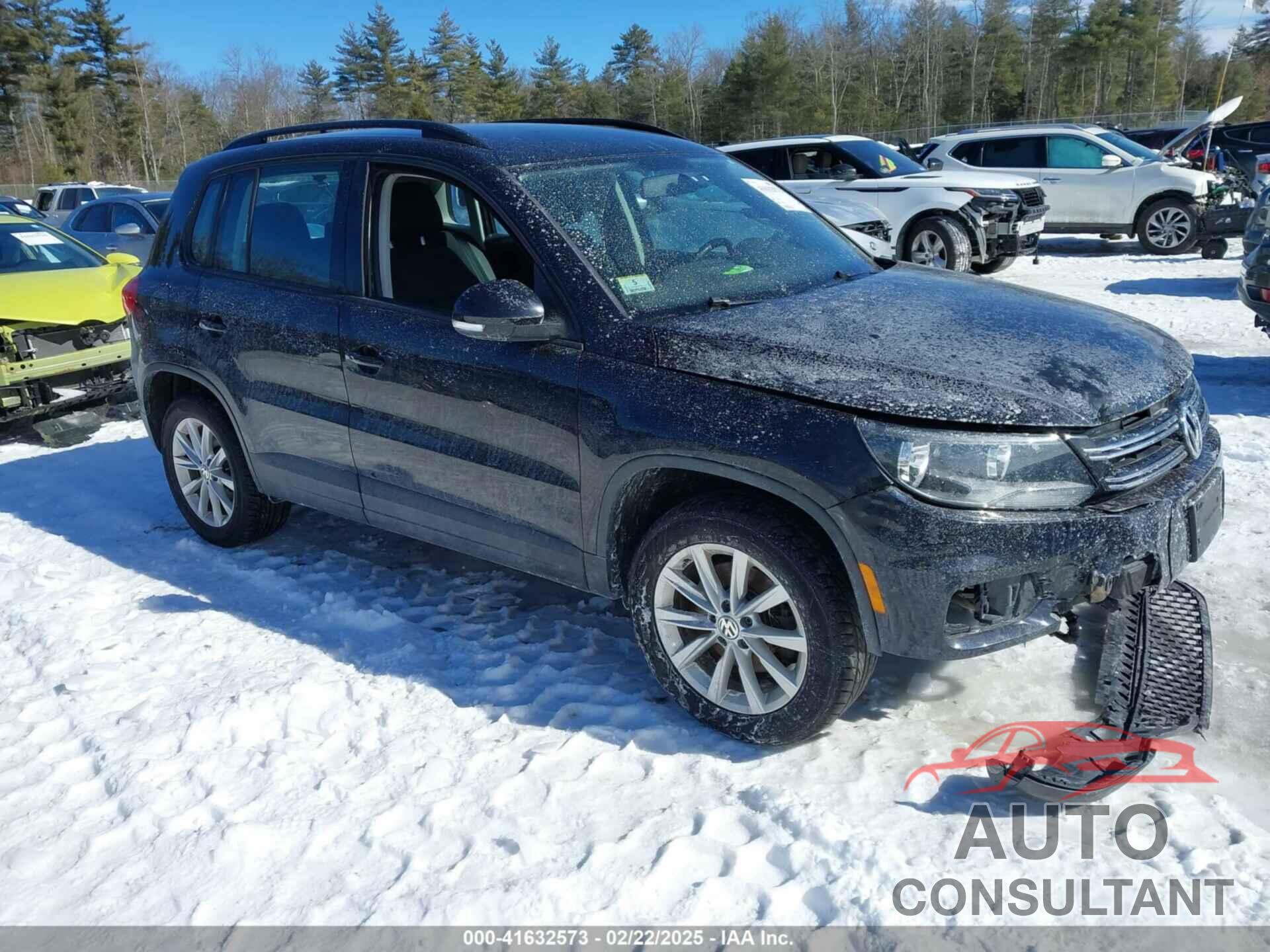 VOLKSWAGEN TIGUAN 2017 - WVGBV7AX7HK049500