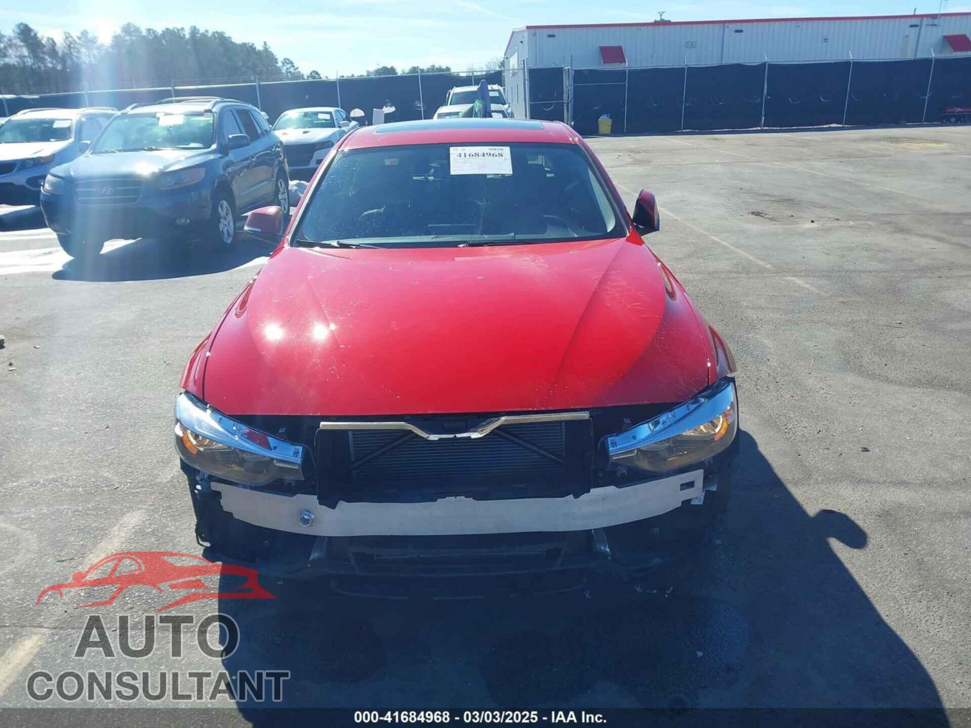 BMW 320I 2016 - WBA8E5G50GNU20841