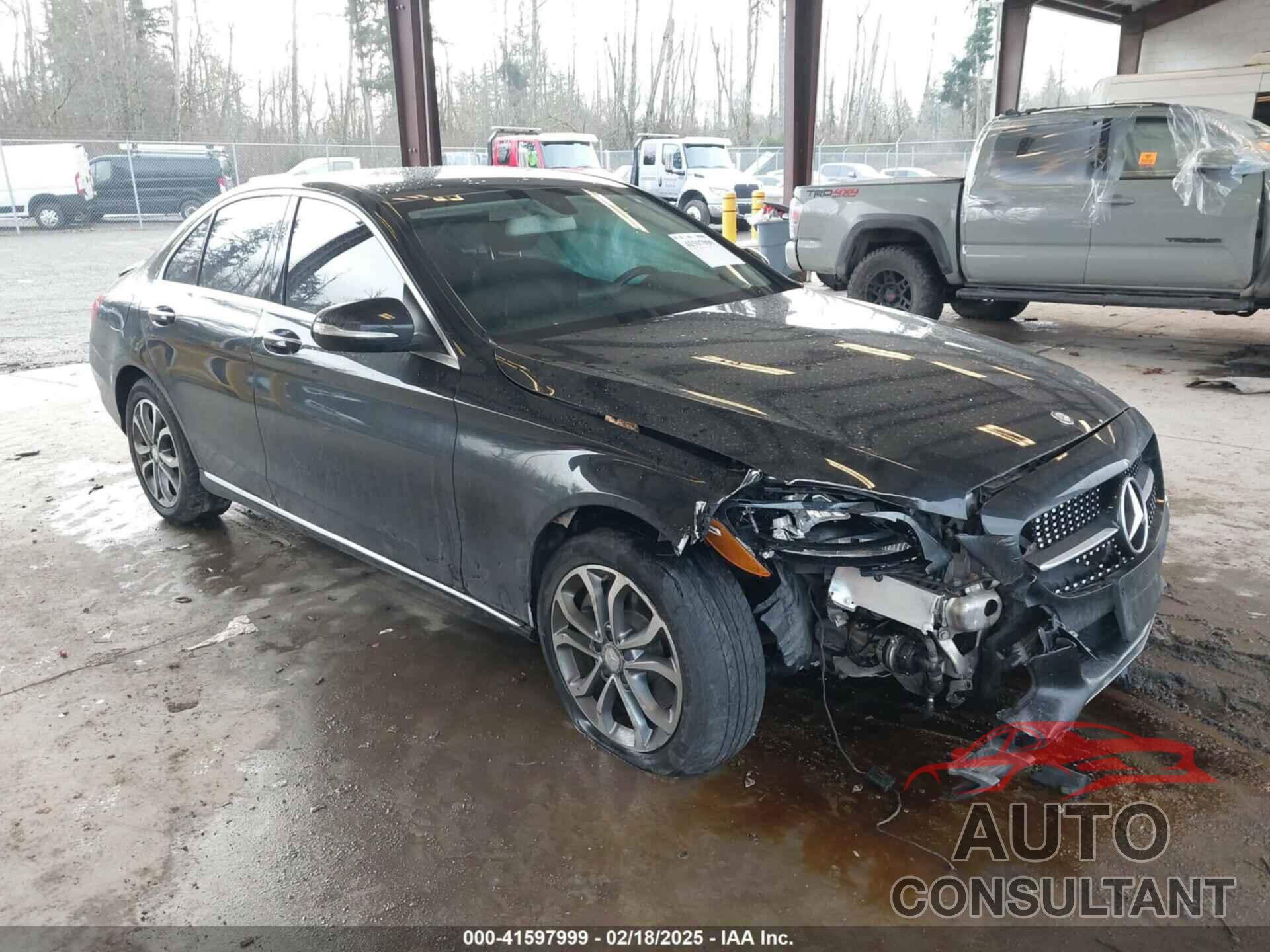 MERCEDES-BENZ C 300 2015 - 55SWF4KB2FU017079