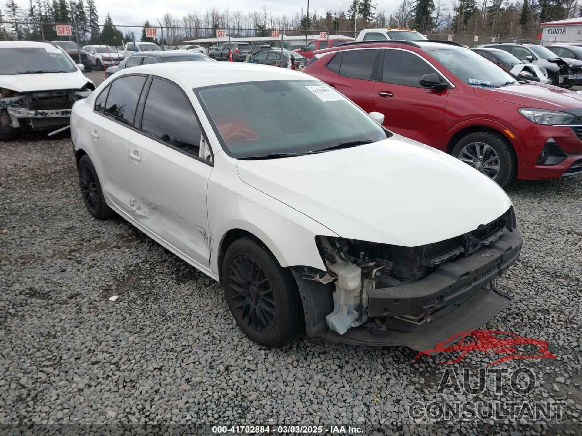 VOLKSWAGEN JETTA 2011 - 3VWDX7AJ7BM304288