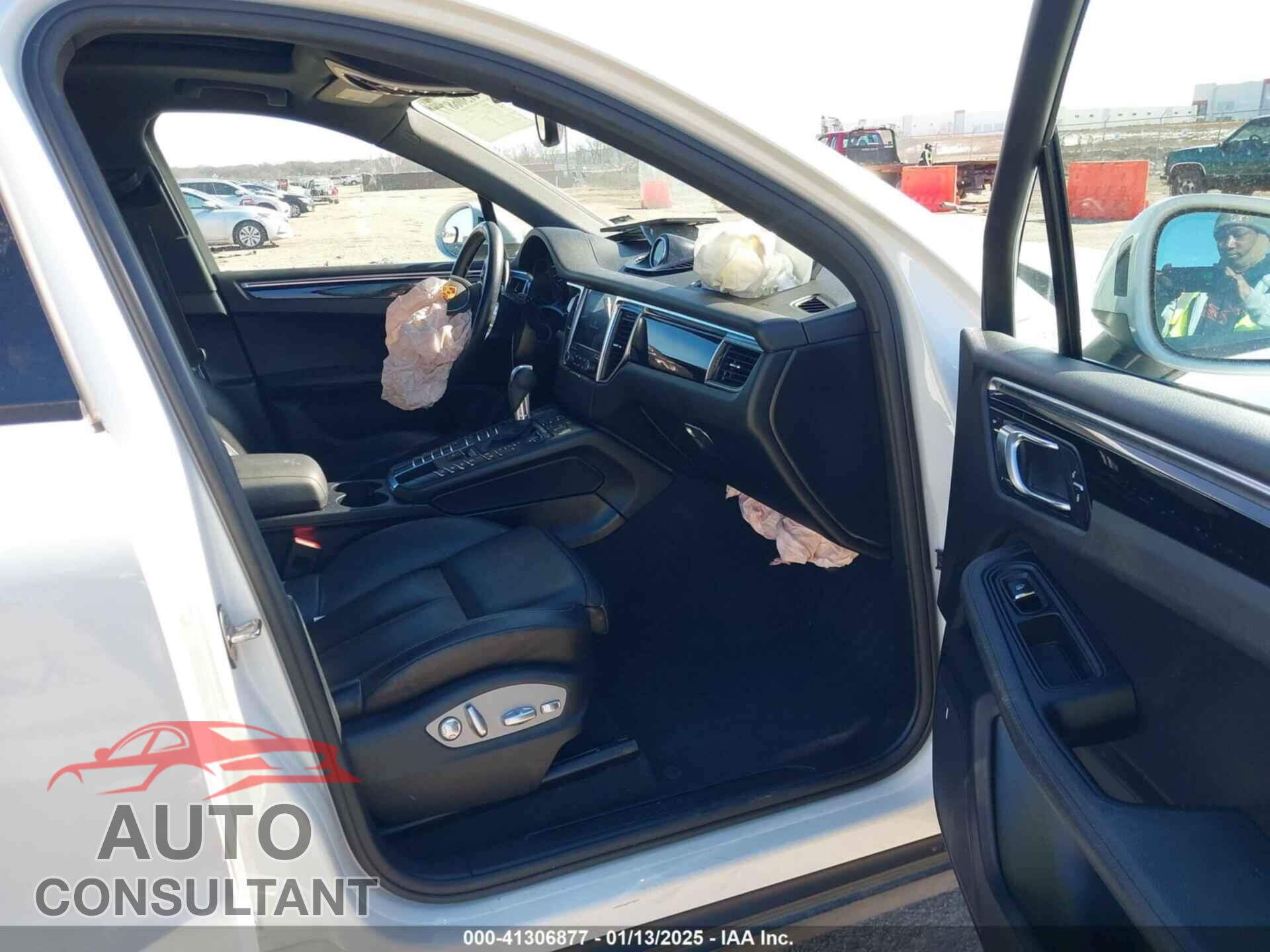 PORSCHE MACAN 2018 - WP1AA2A59JLB16545