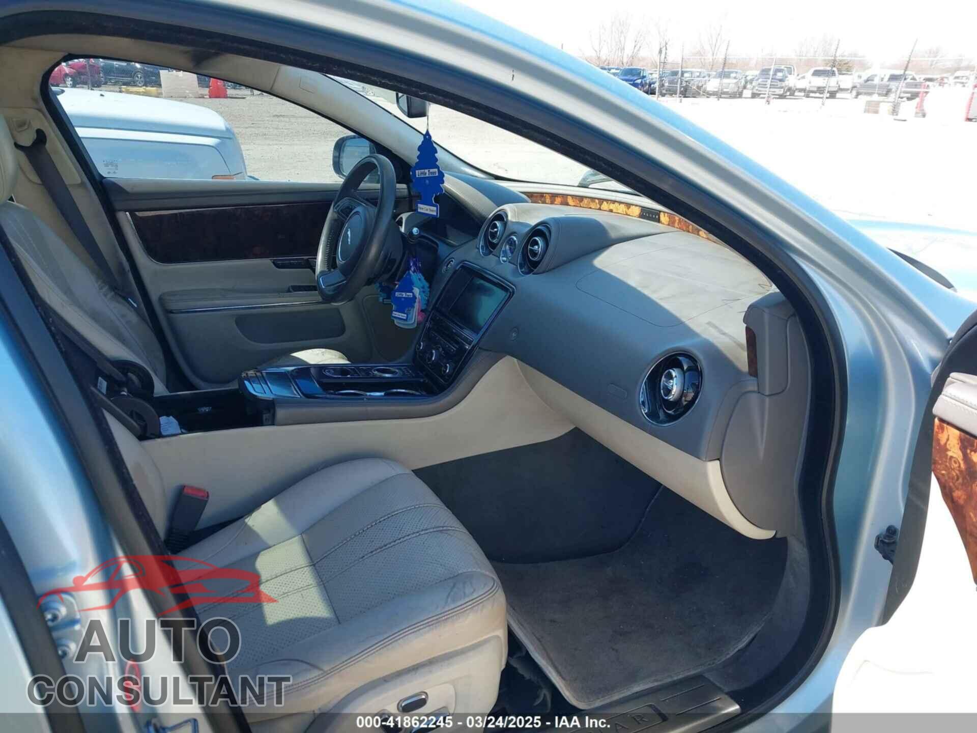 JAGUAR XJ 2012 - SAJWA1CB6CLV22792
