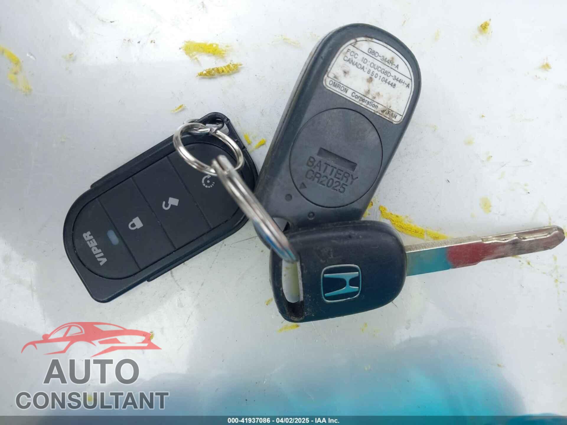 HONDA ELEMENT 2011 - 5J6YH2H76BL004879