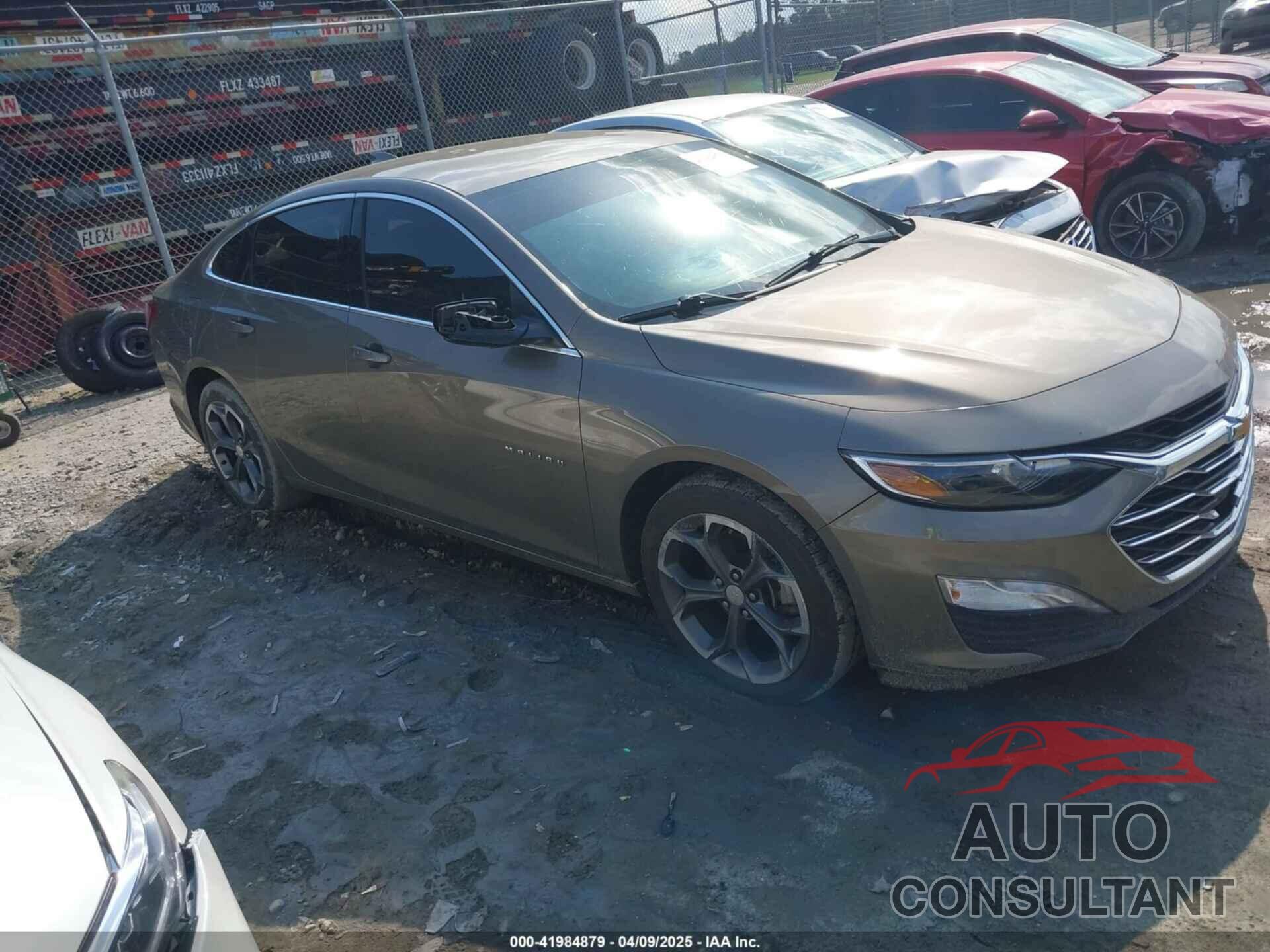 CHEVROLET MALIBU 2020 - 1G1ZD5ST1LF099051