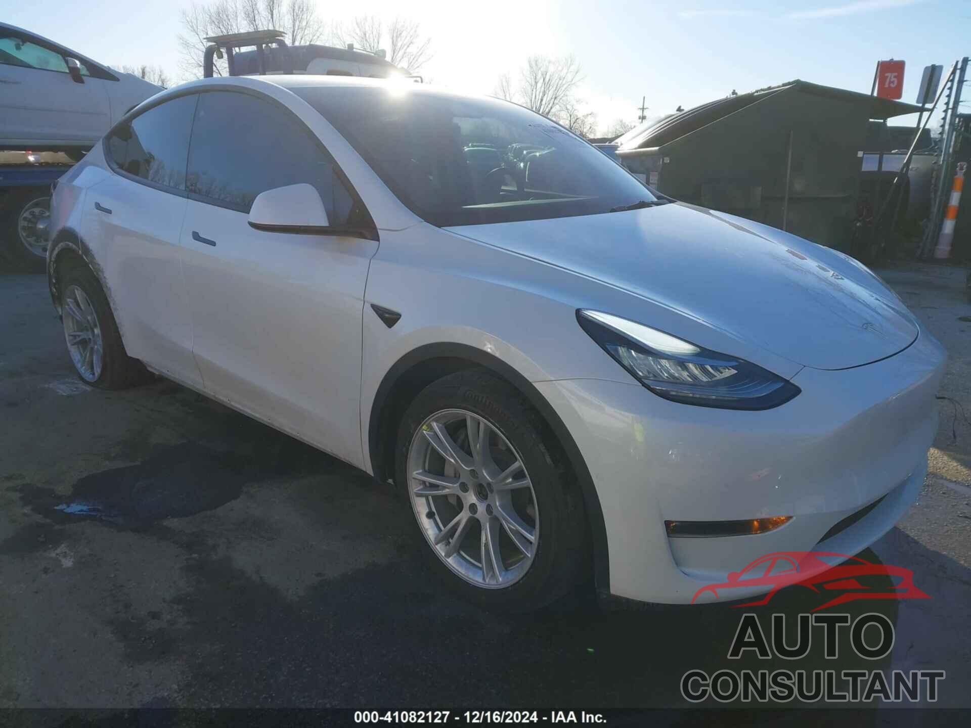 TESLA MODEL Y 2021 - 5YJYGDEE6MF252806