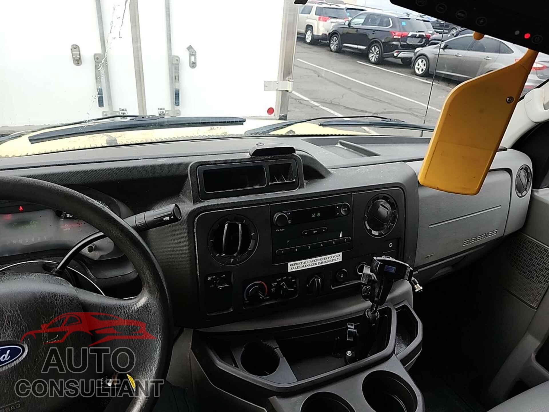 FORD ECONOLINE 2019 - 1FDXE4FS0KDC22562