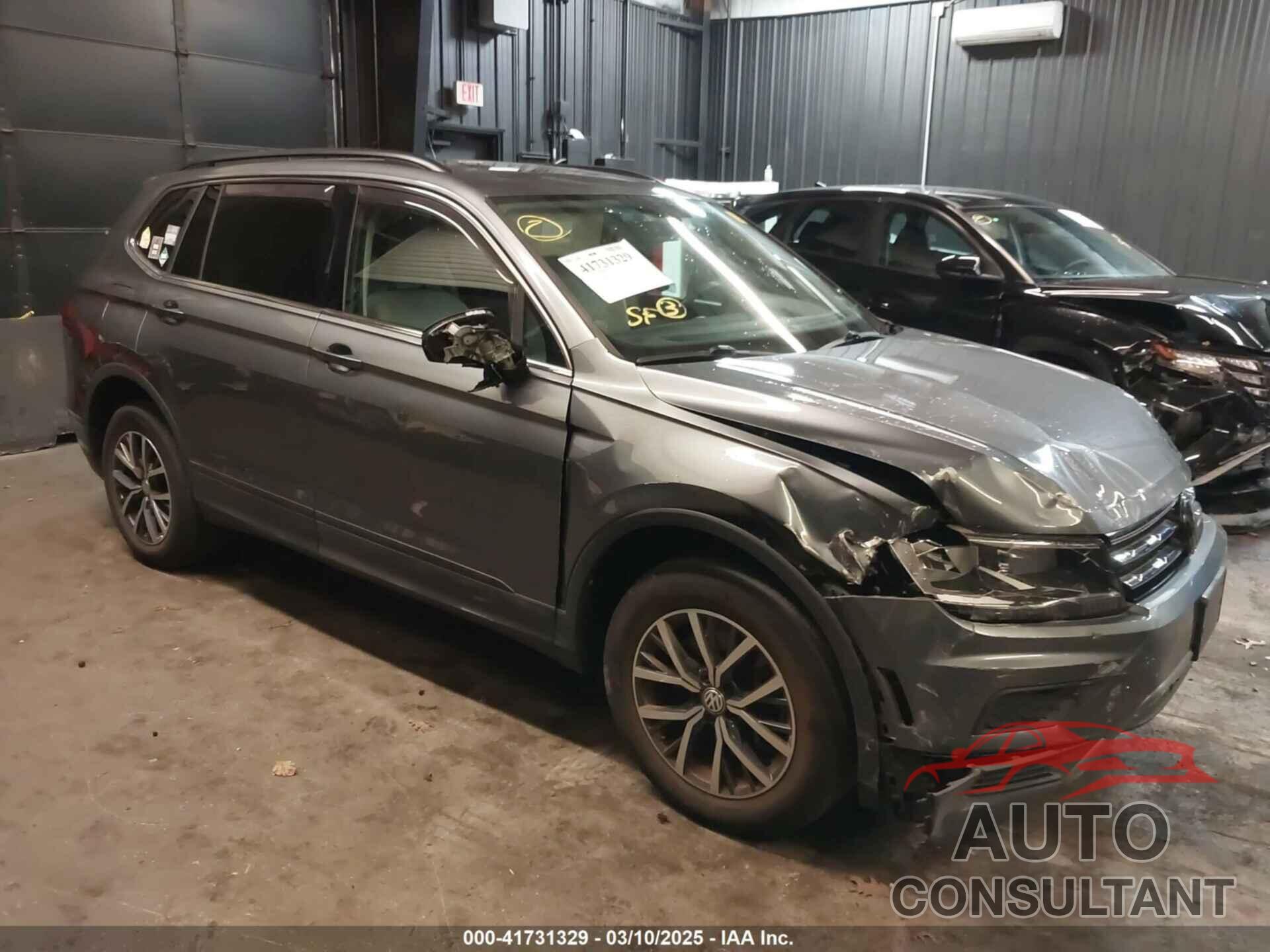 VOLKSWAGEN TIGUAN 2019 - 3VV2B7AX0KM054469