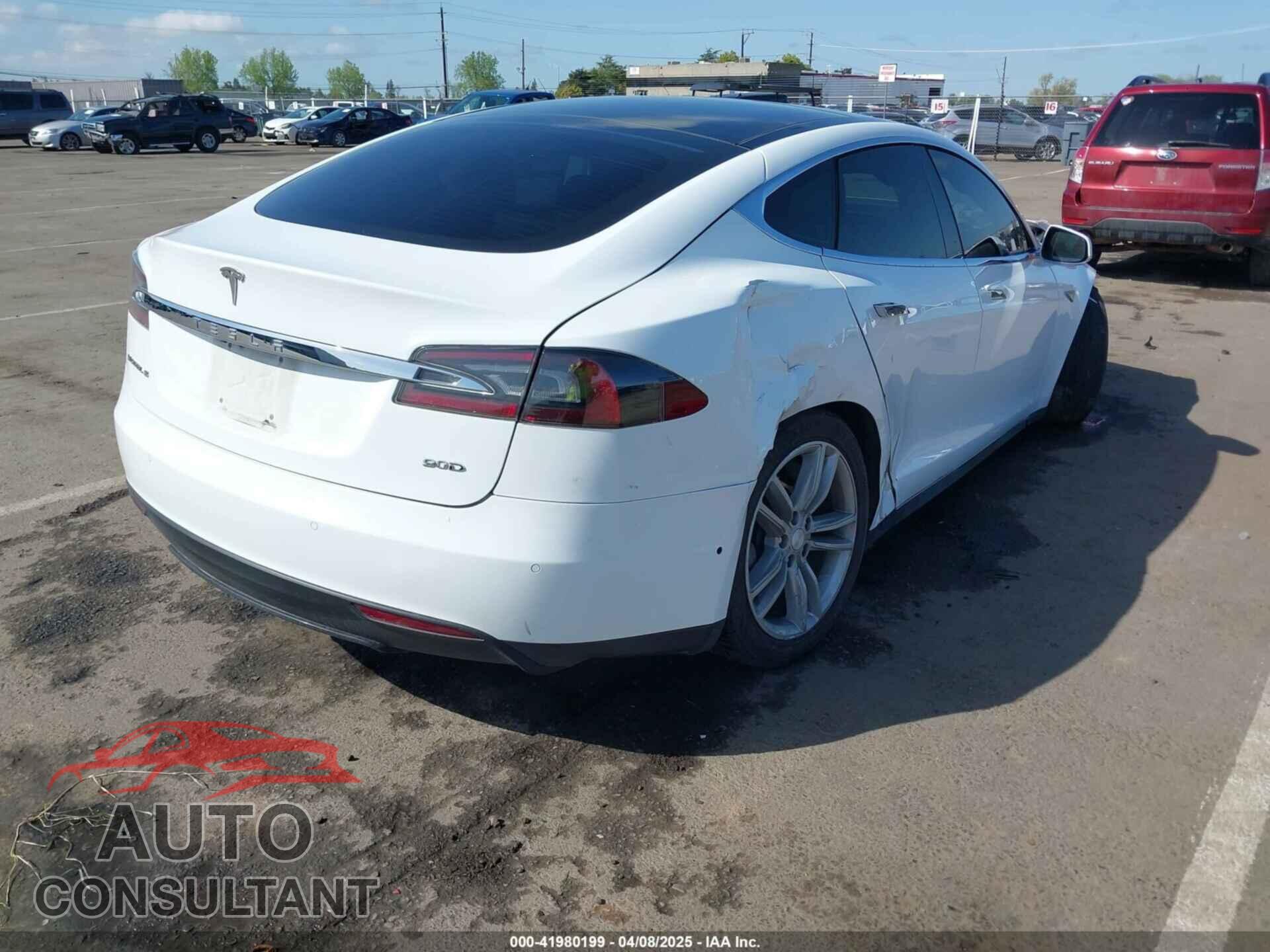 TESLA MODEL S 2015 - 5YJSA1V24FF098157