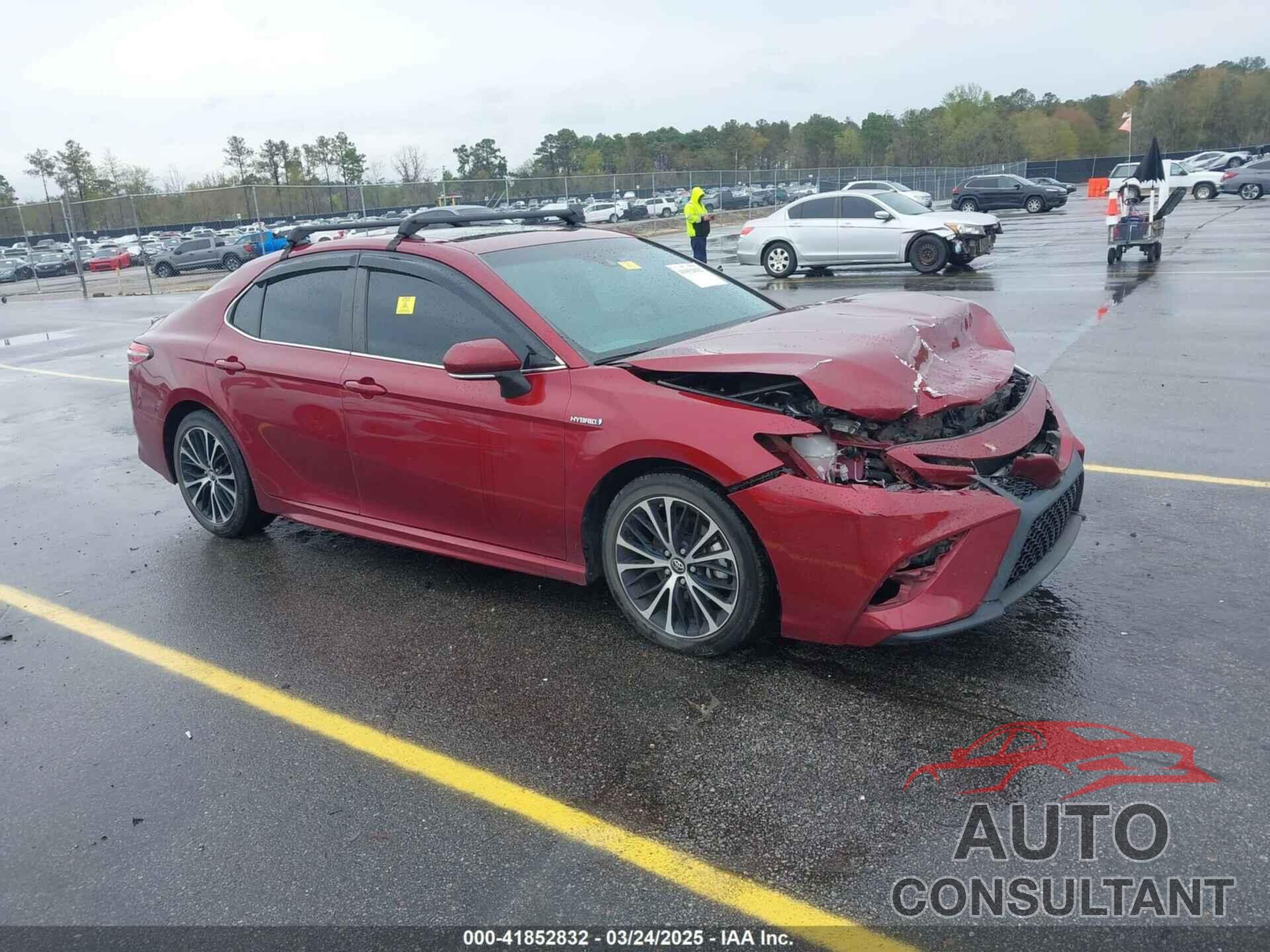 TOYOTA CAMRY HYBRID 2018 - 4T1B21HK2JU501752