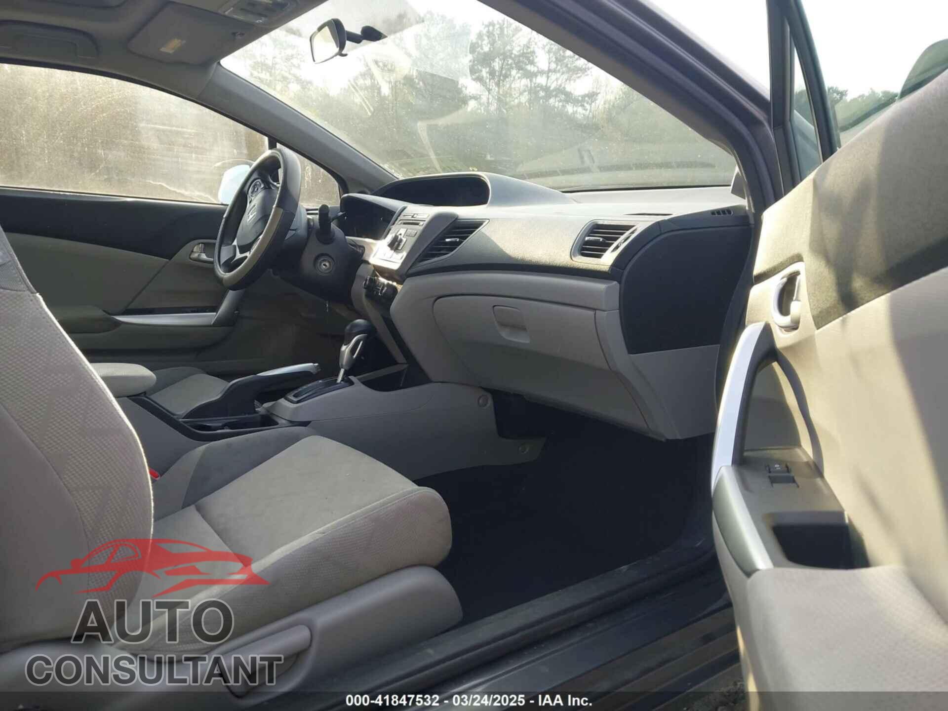 HONDA CIVIC 2012 - 2HGFG3B83CH519829