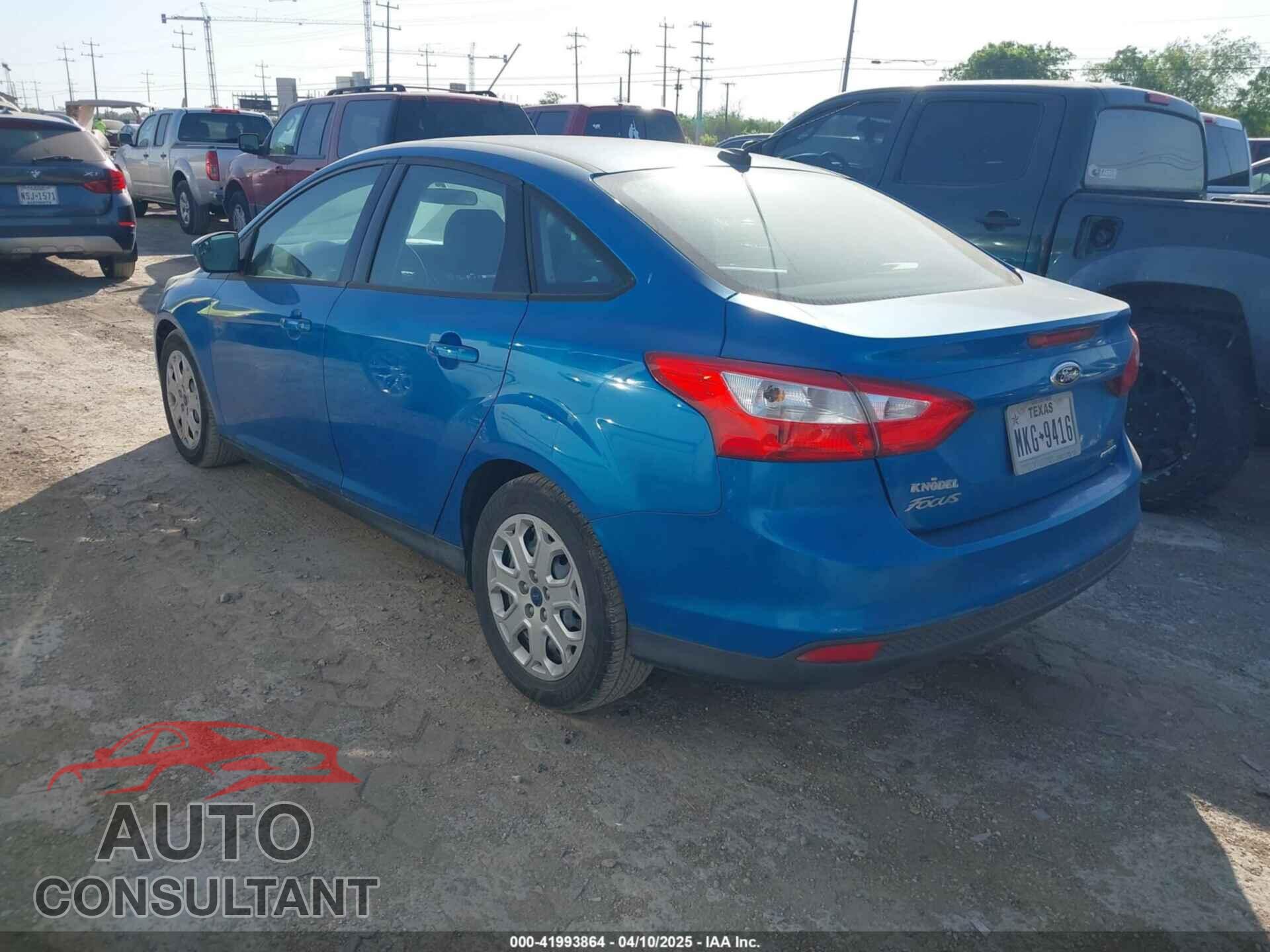 FORD FOCUS 2012 - 1FAHP3F24CL415176