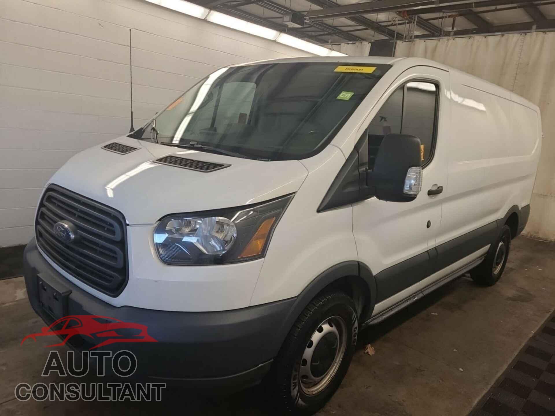 FORD TRANSIT 2017 - 1FTYR1YM1HKA31991