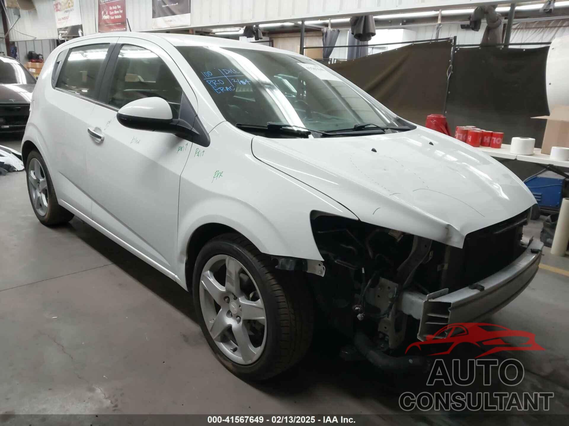 CHEVROLET SONIC 2016 - 1G1JE6SB3G4146170