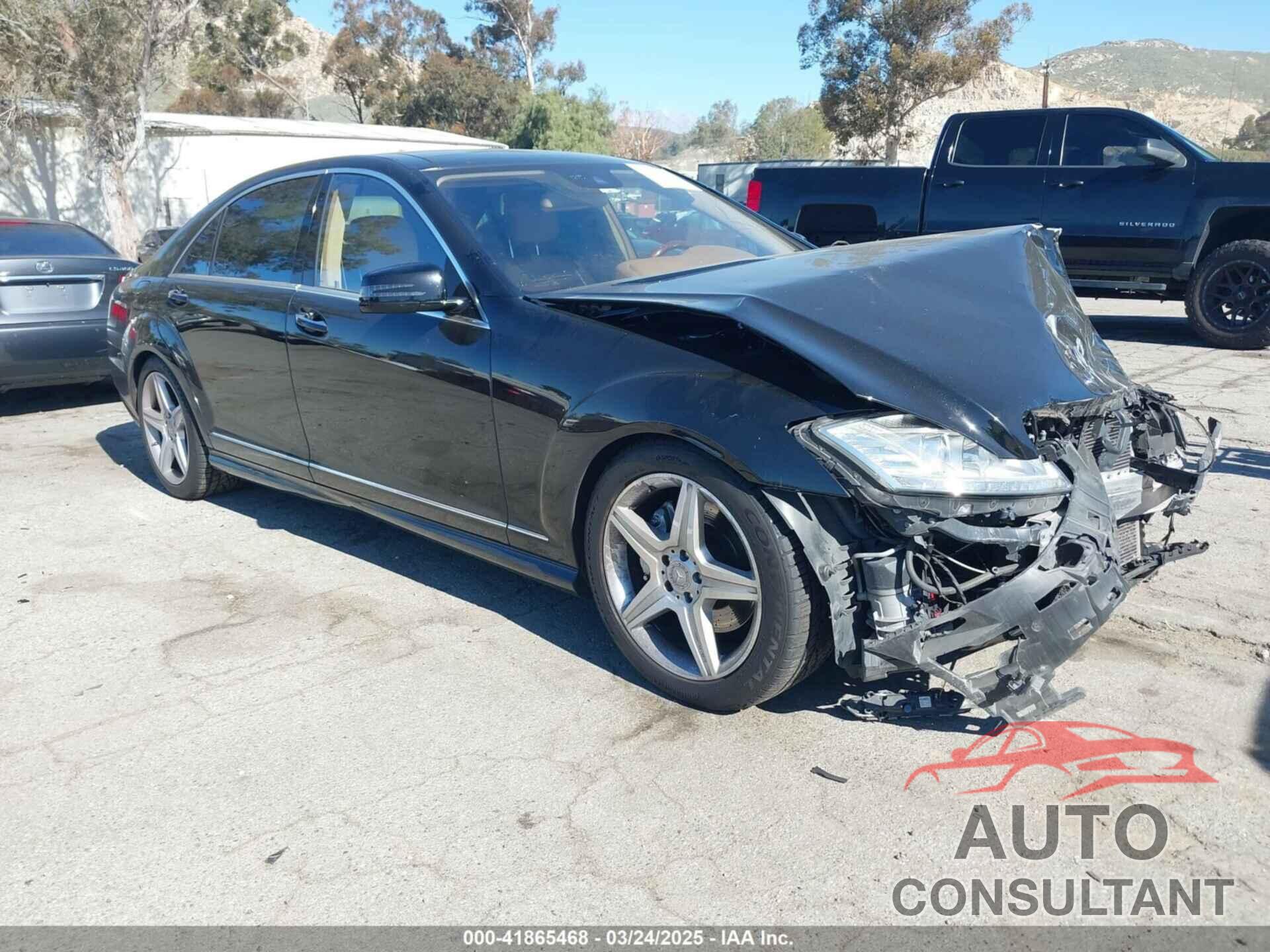 MERCEDES-BENZ S 550 2010 - WDDNG7BB9AA348096
