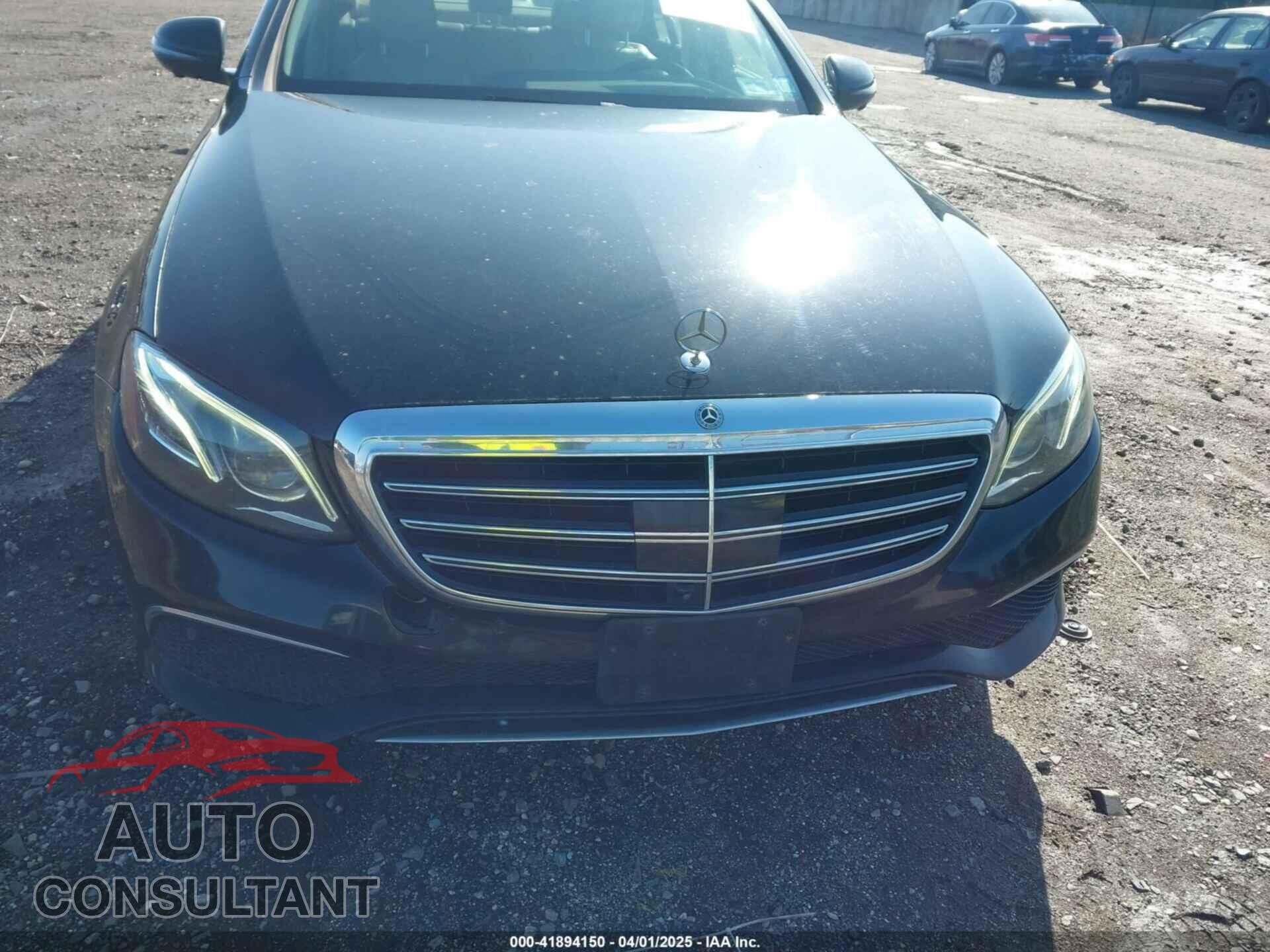 MERCEDES-BENZ E 300 2018 - WDDZF4KB5JA367599