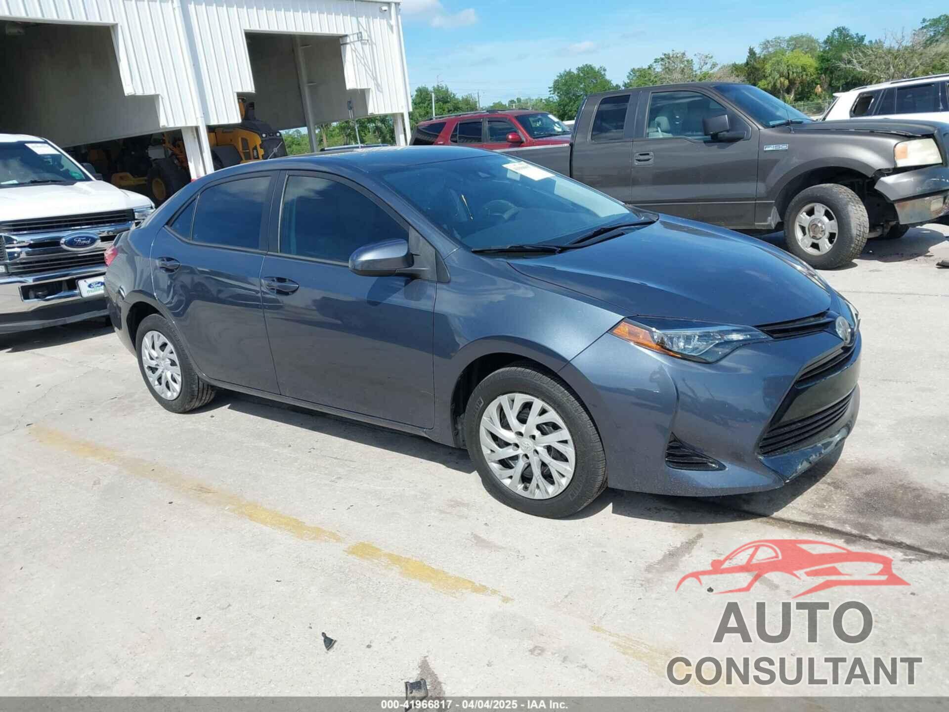 TOYOTA COROLLA 2018 - 5YFBURHE3JP788975