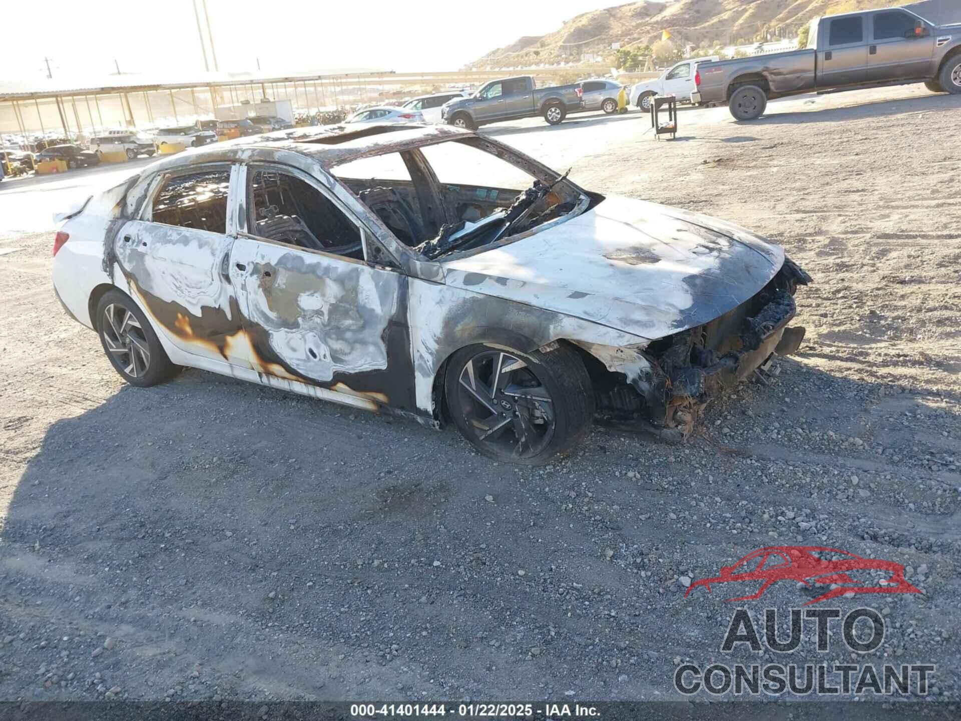 HYUNDAI ELANTRA 2024 - KMHLP4DGXRU690557