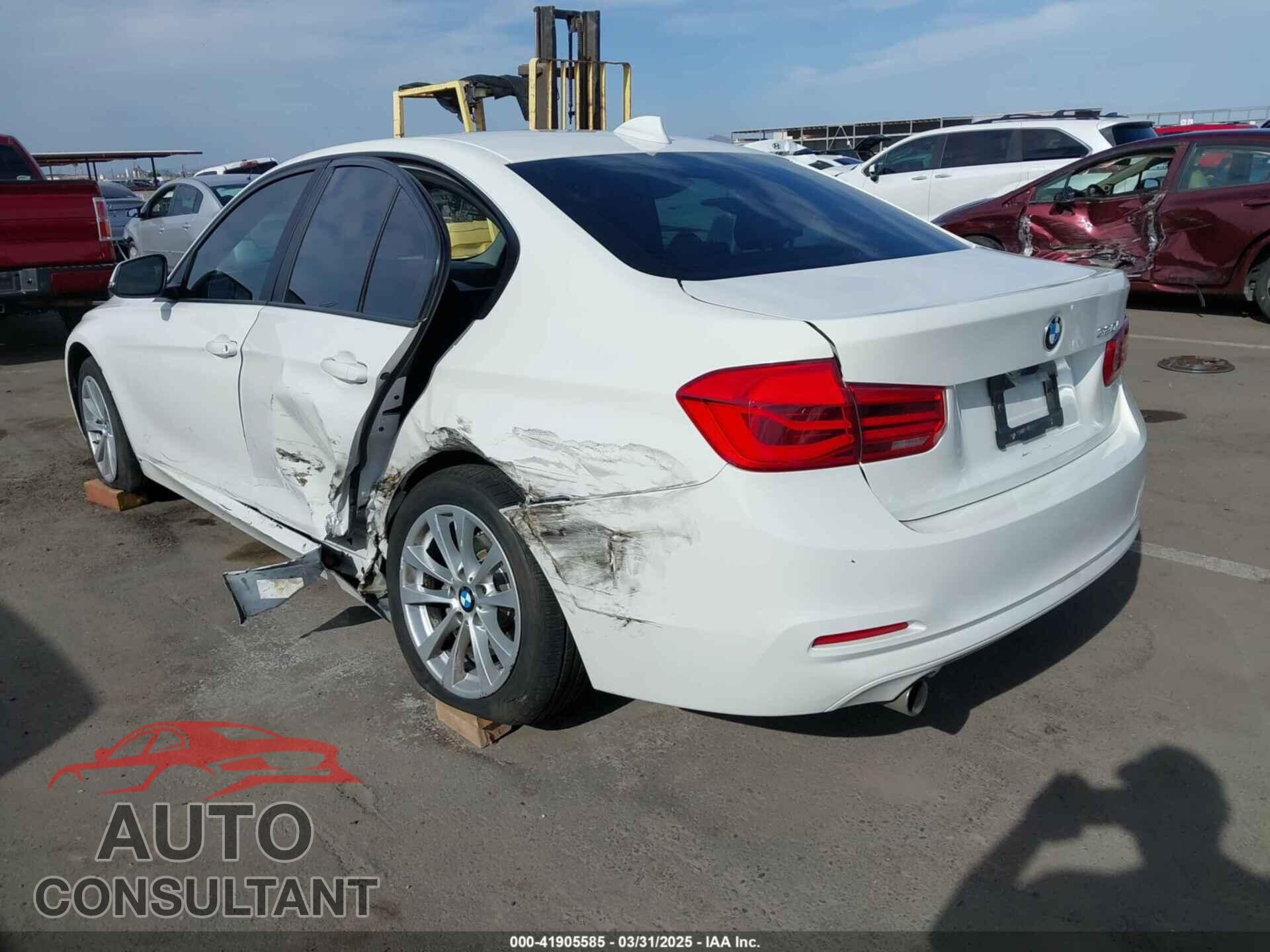 BMW 320I 2016 - WBA8E1G55GNU10623