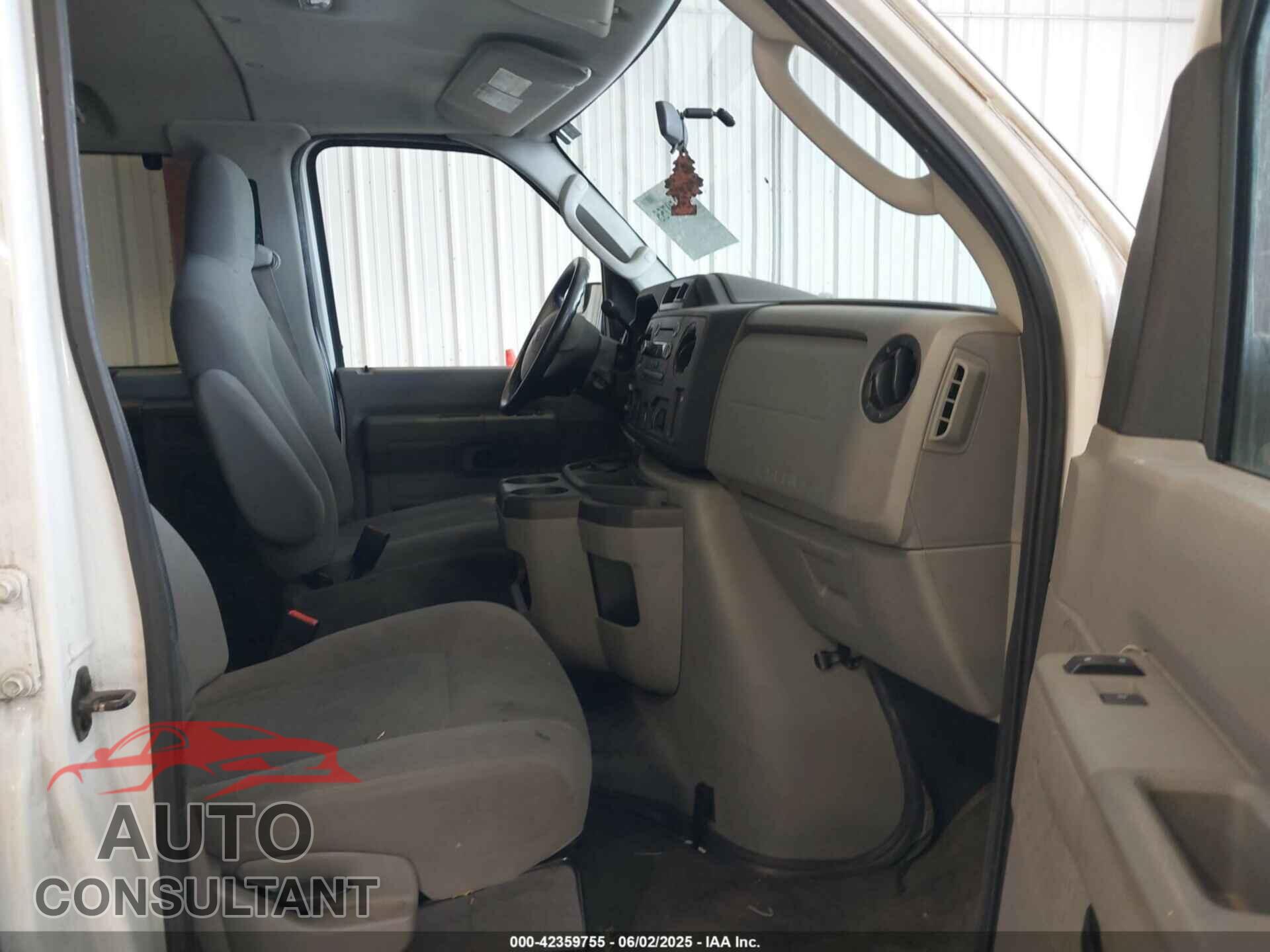 FORD E-350 SUPER DUTY 2010 - 1FBSS3BL2ADA68410