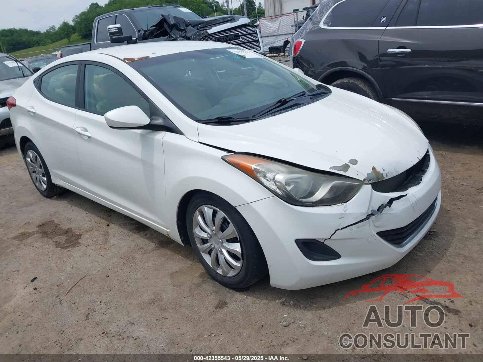 HYUNDAI ELANTRA 2011 - 5NPDH4AE1BH032618