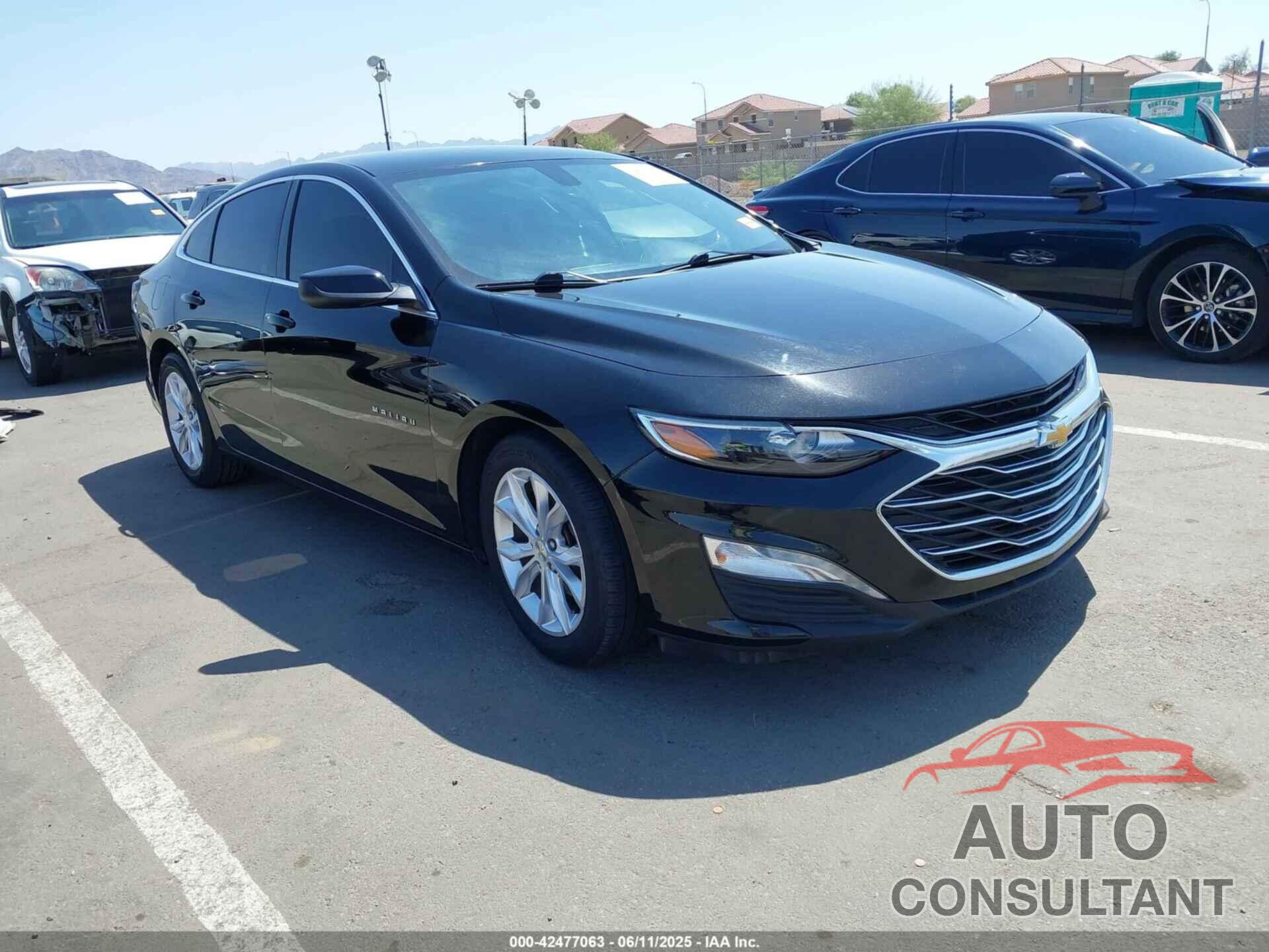 CHEVROLET MALIBU 2021 - 1G1ZD5ST2MF028720