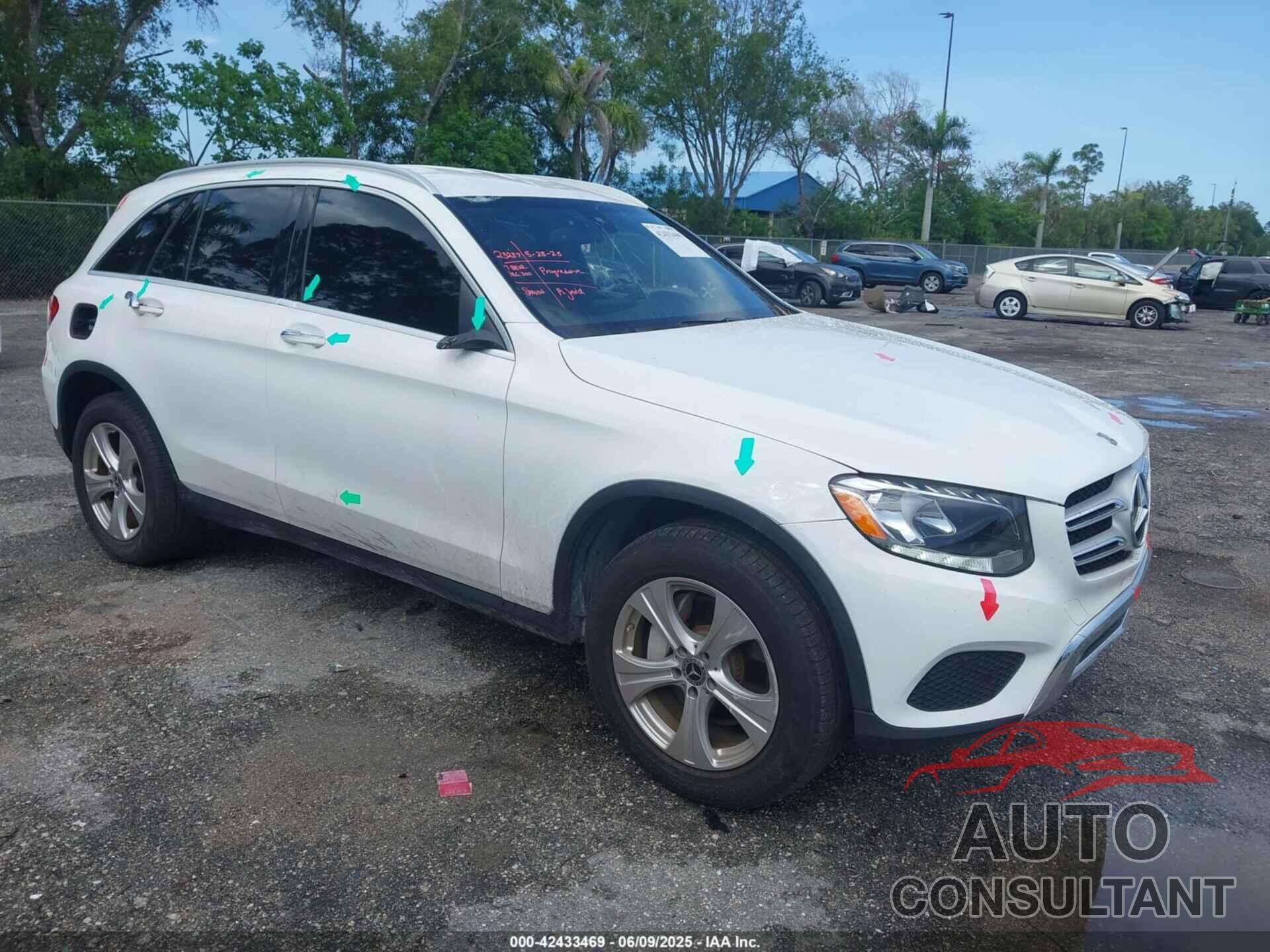MERCEDES-BENZ GLC 300 2017 - WDC0G4JB3HV011053