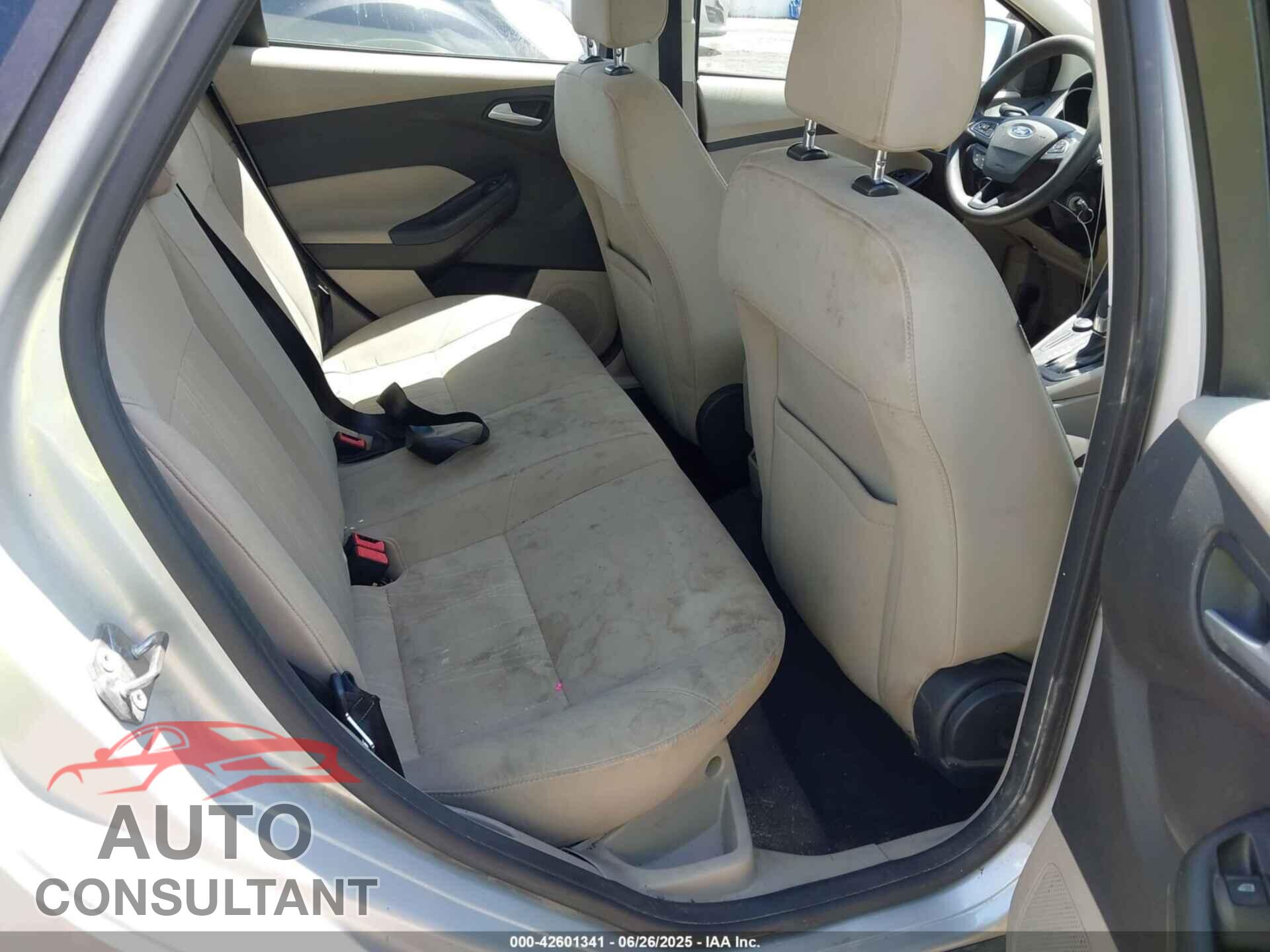 FORD FOCUS 2017 - 1FADP3F23HL247505