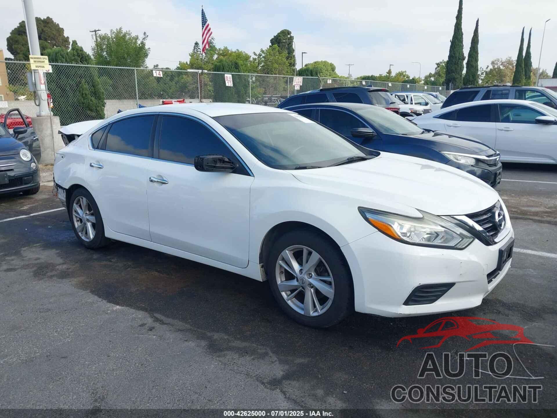 NISSAN ALTIMA 2017 - 1N4AL3AP4HN352995