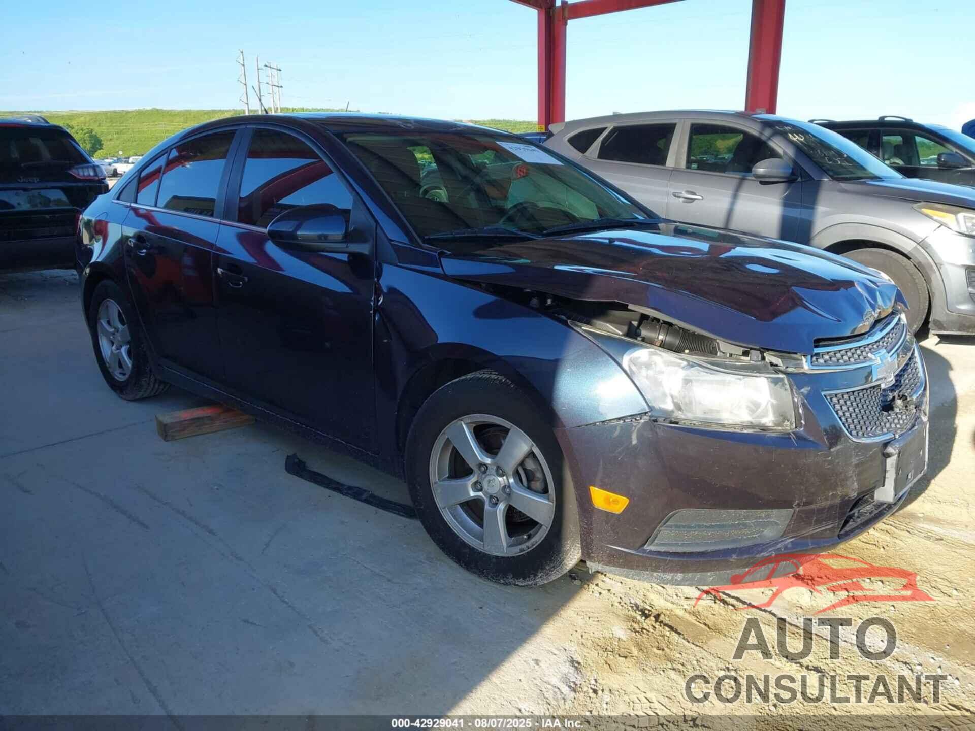 CHEVROLET CRUZE 2014 - 1G1PC5SB2E7182437