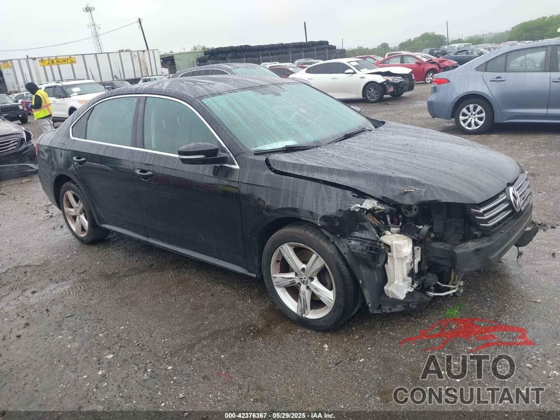 VOLKSWAGEN PASSAT 2013 - 1VWBP7A35DC084825