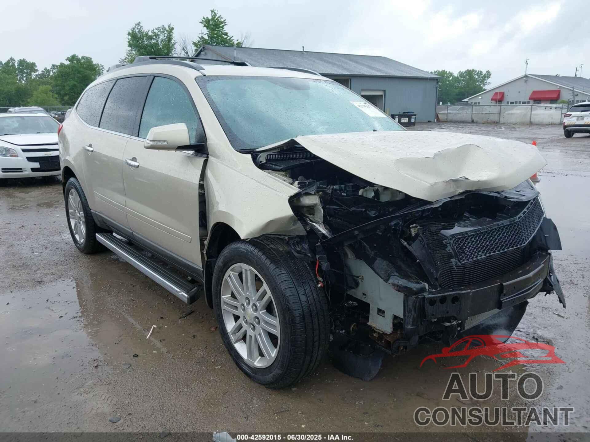 CHEVROLET TRAVERSE 2011 - 1GNKRGED9BJ390877