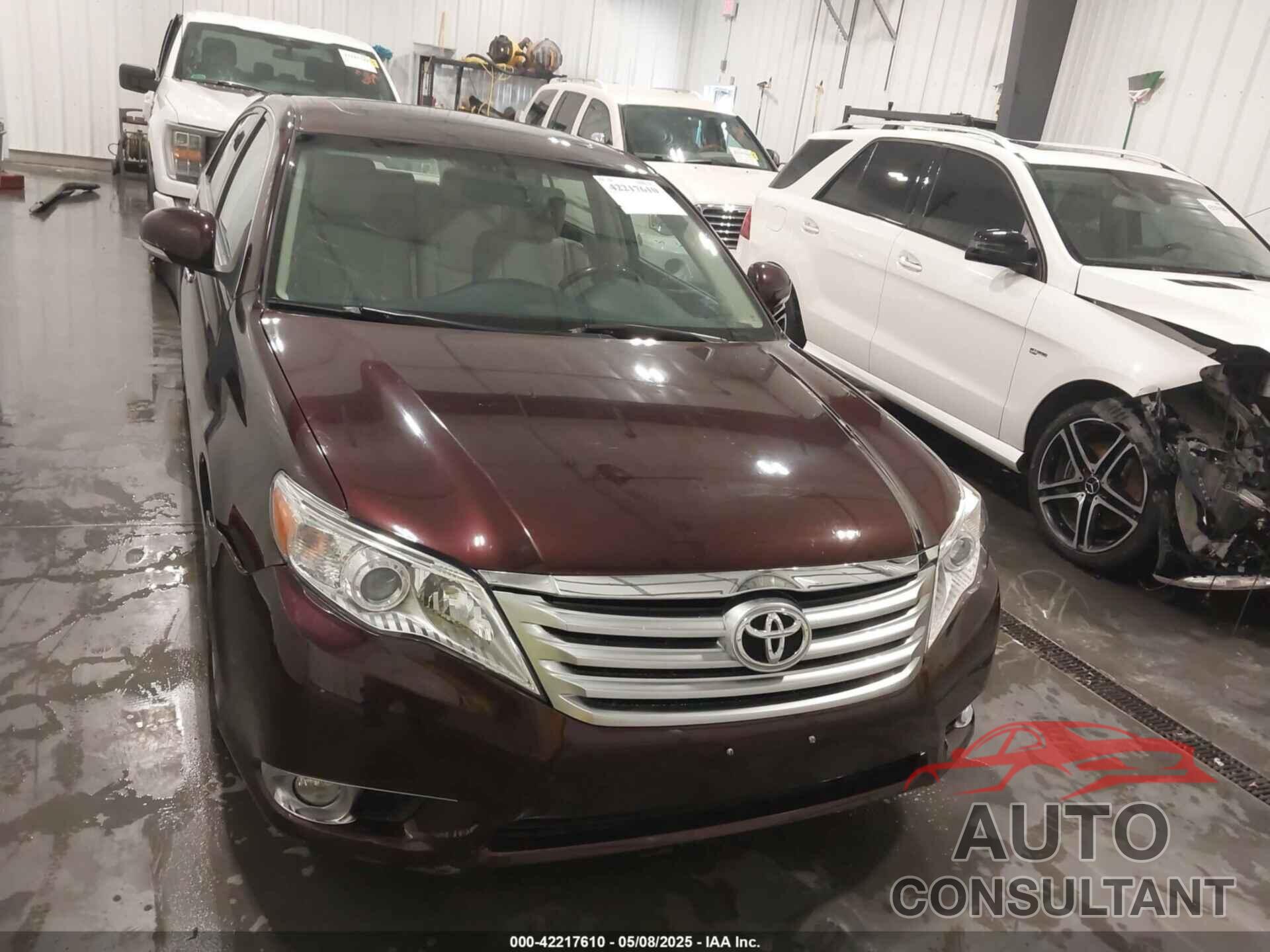 TOYOTA AVALON 2011 - 4T1BK3DB5BU429805