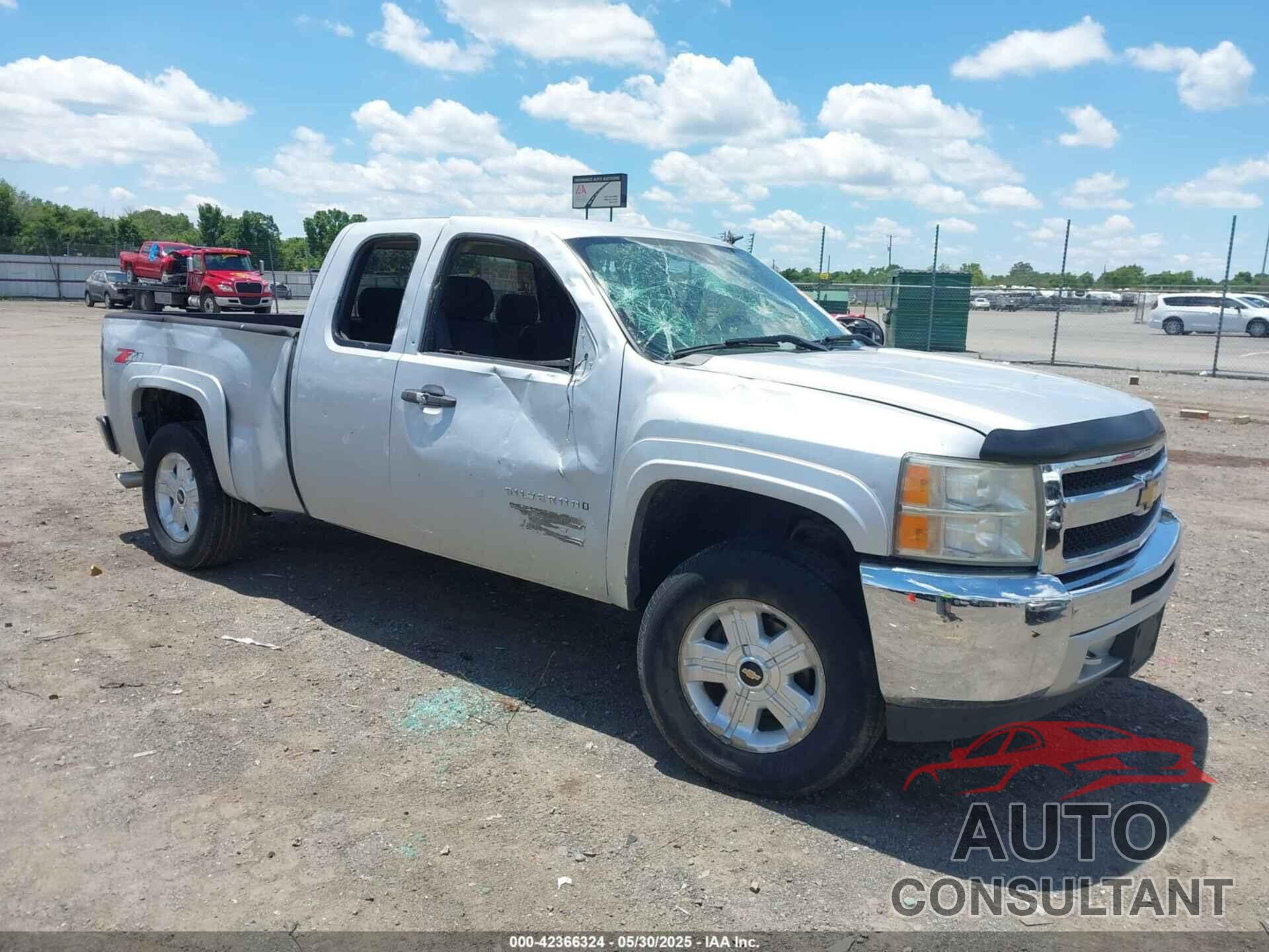 CHEVROLET SILVERADO 1500 2013 - 1GCRKSE71DZ381586