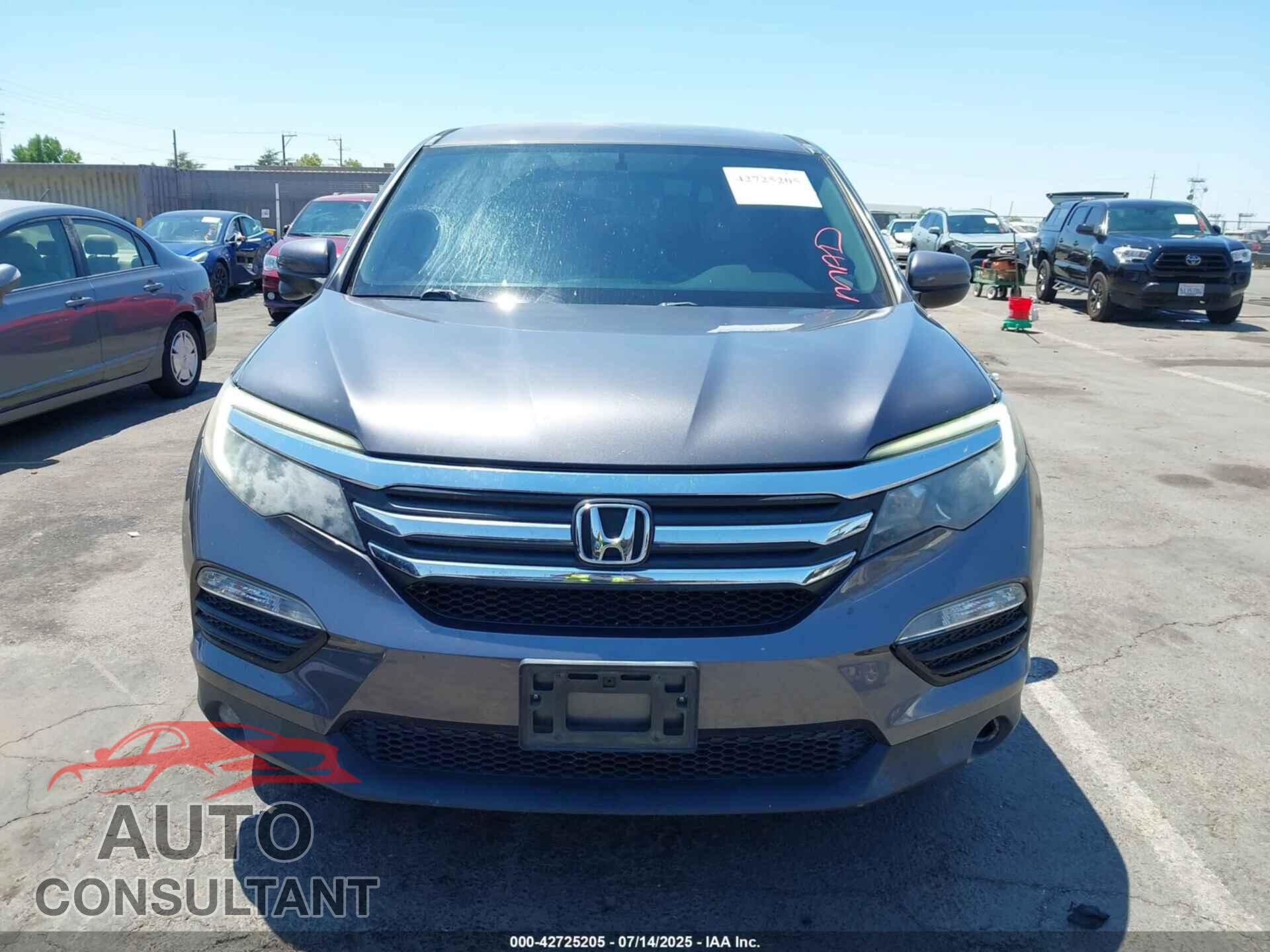 HONDA PILOT 2017 - 5FNYF5H37HB028596