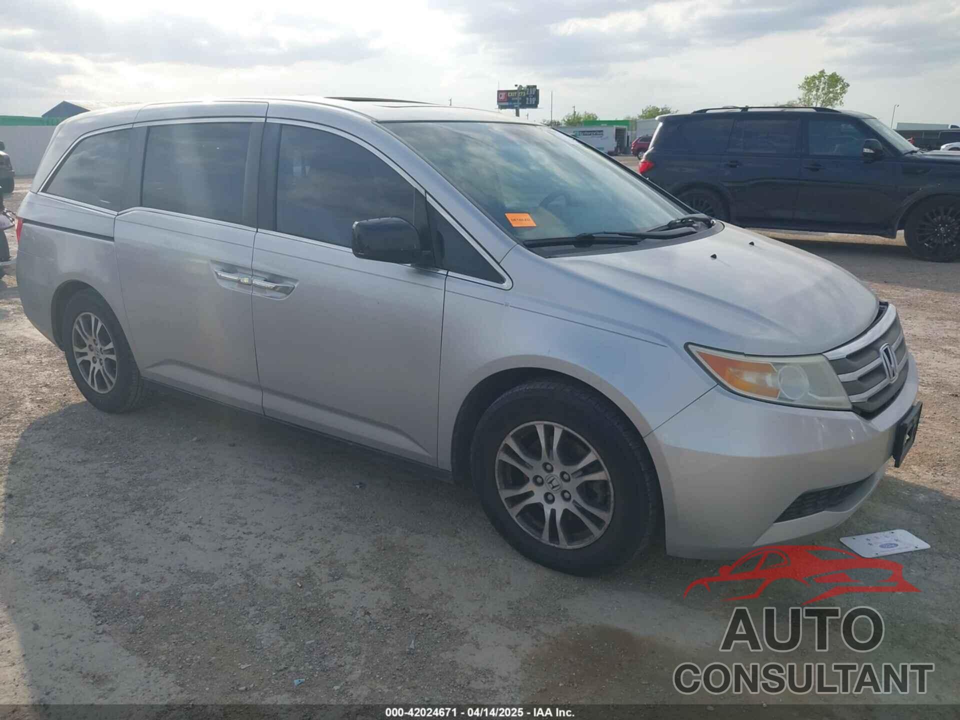 HONDA ODYSSEY 2011 - 5FNRL5H61BB048325