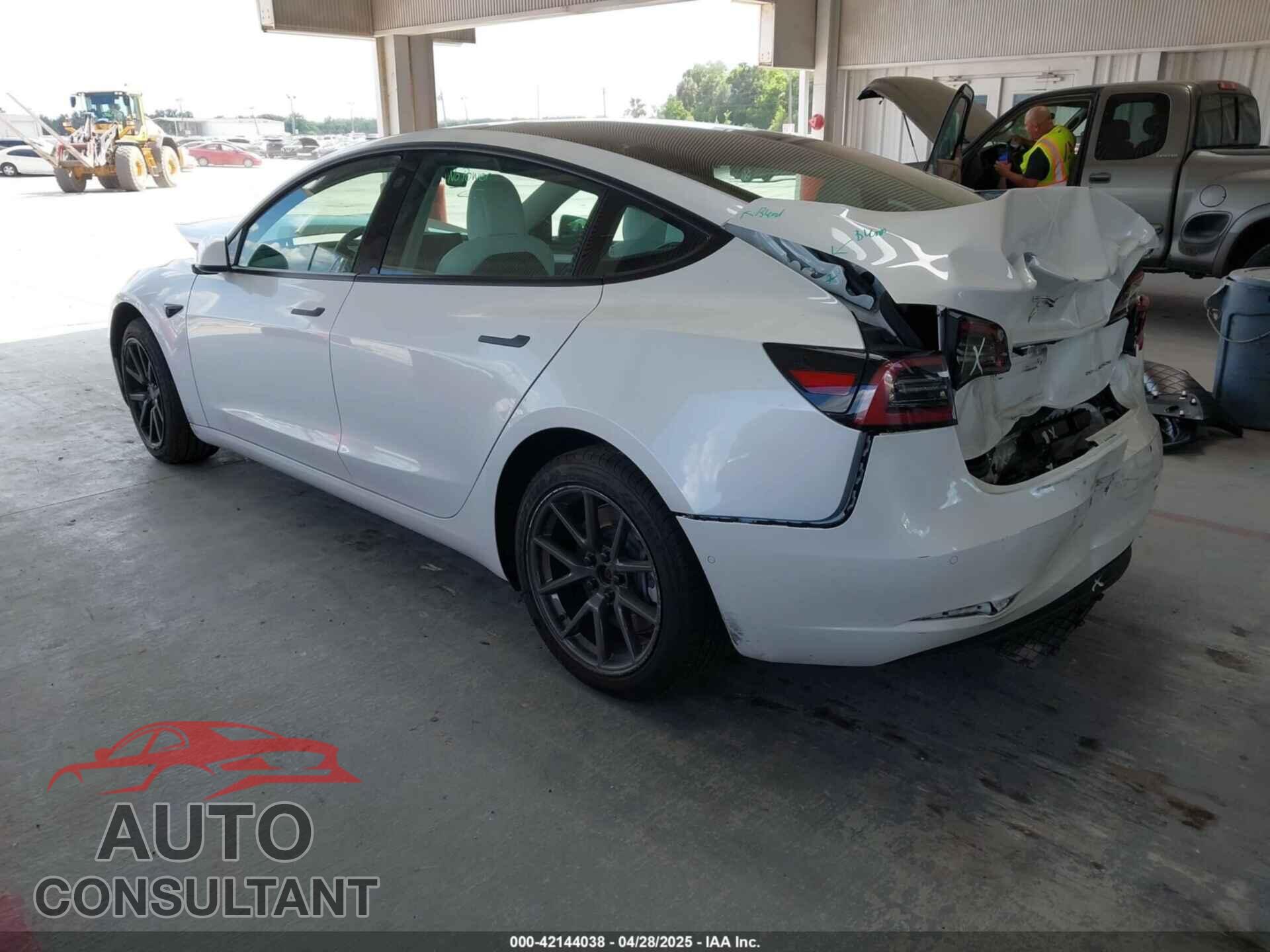 TESLA MODEL 3 2022 - 5YJ3E1EB6NF115533
