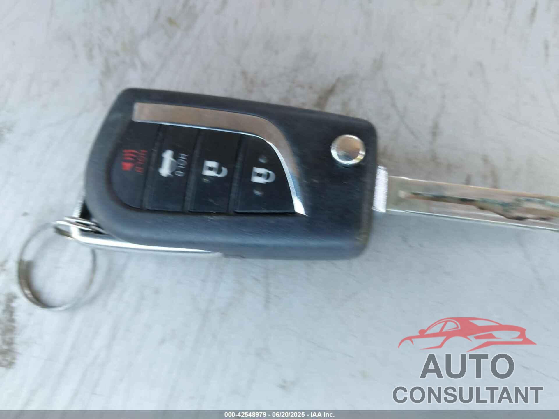 TOYOTA CAMRY 2019 - 4T1B11HK3KU275516