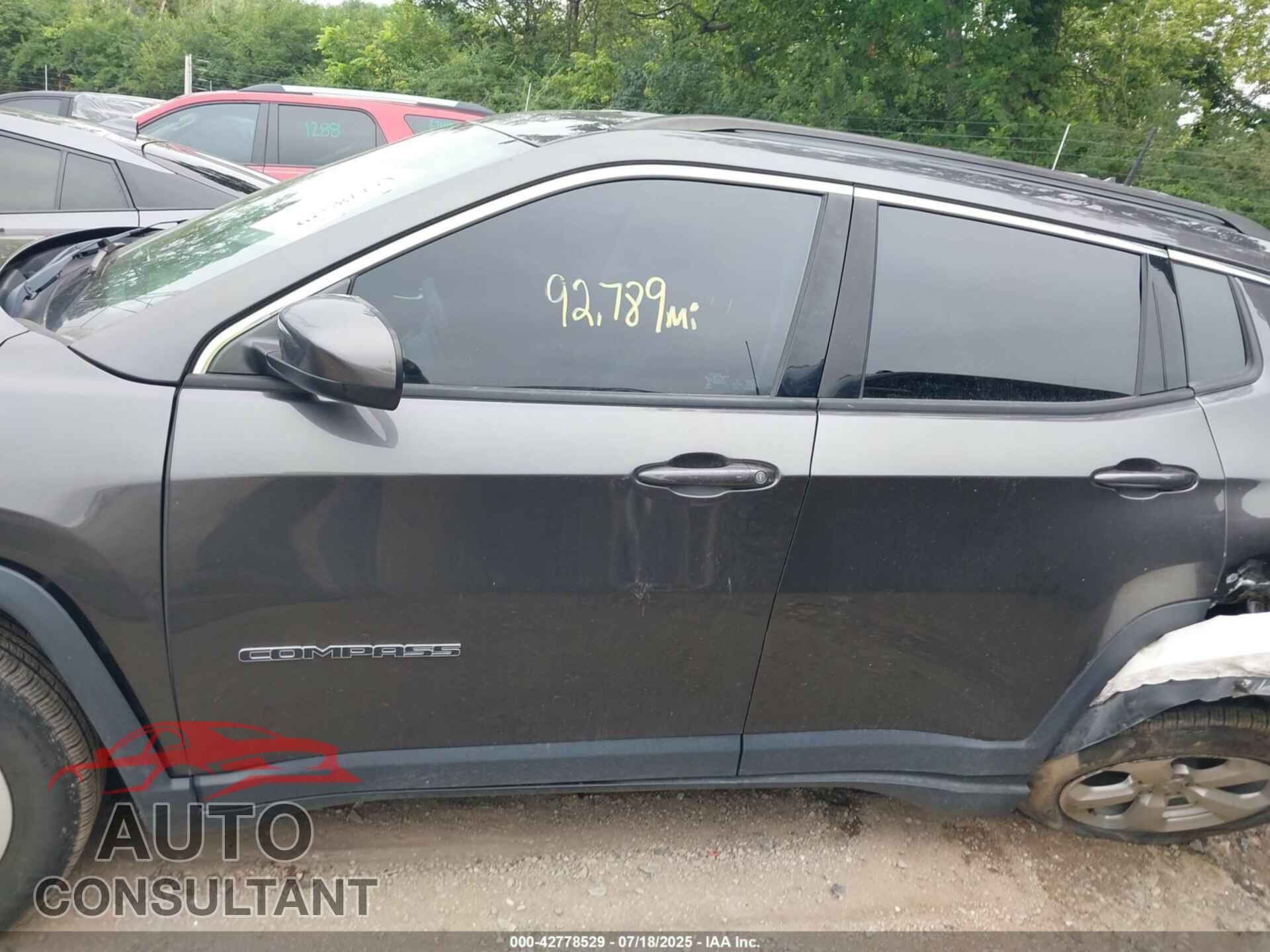 JEEP COMPASS 2018 - 3C4NJDBBXJT463583