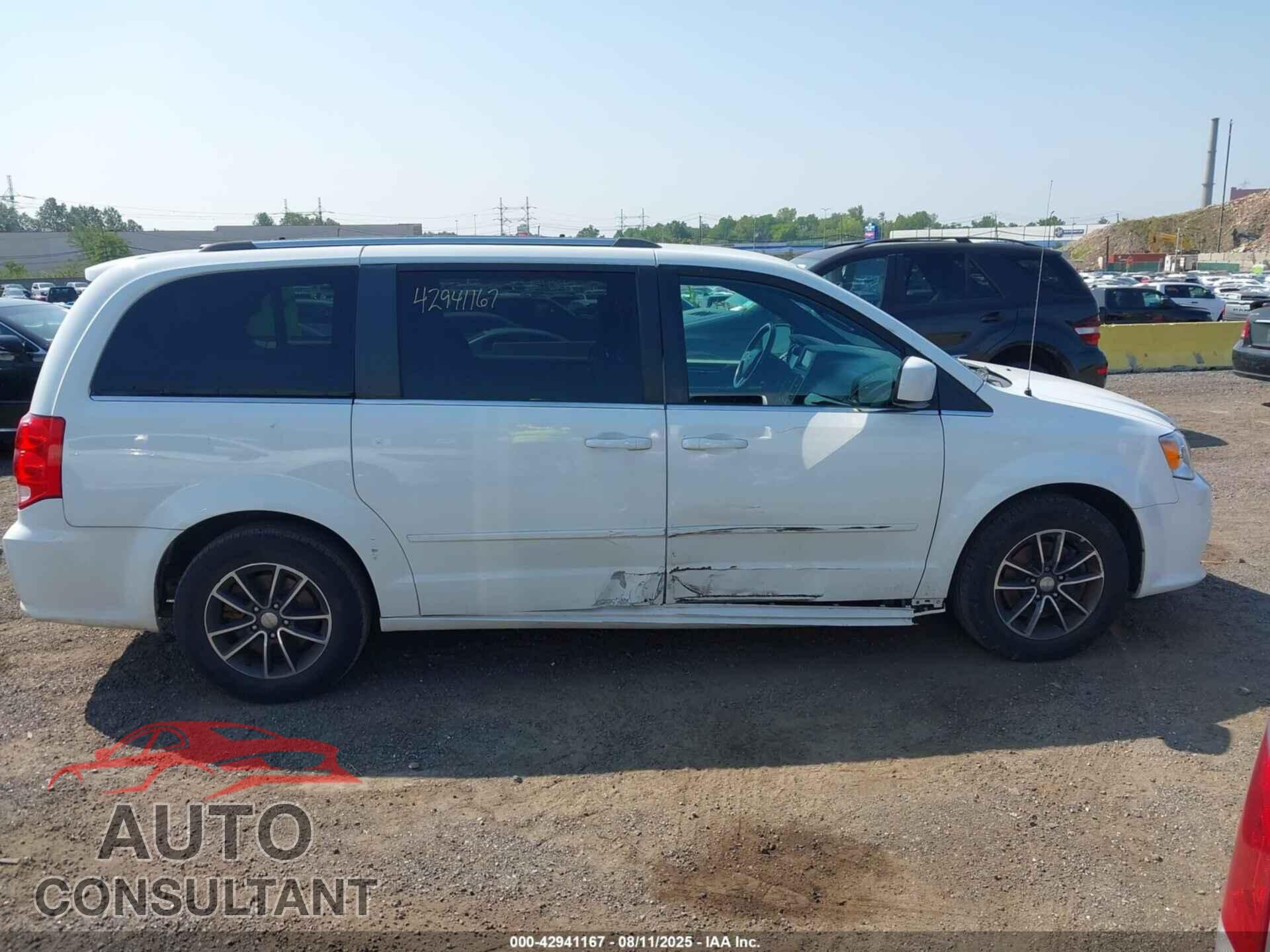 DODGE GRAND CARAVAN 2017 - 2C4RDGCG8HR861005