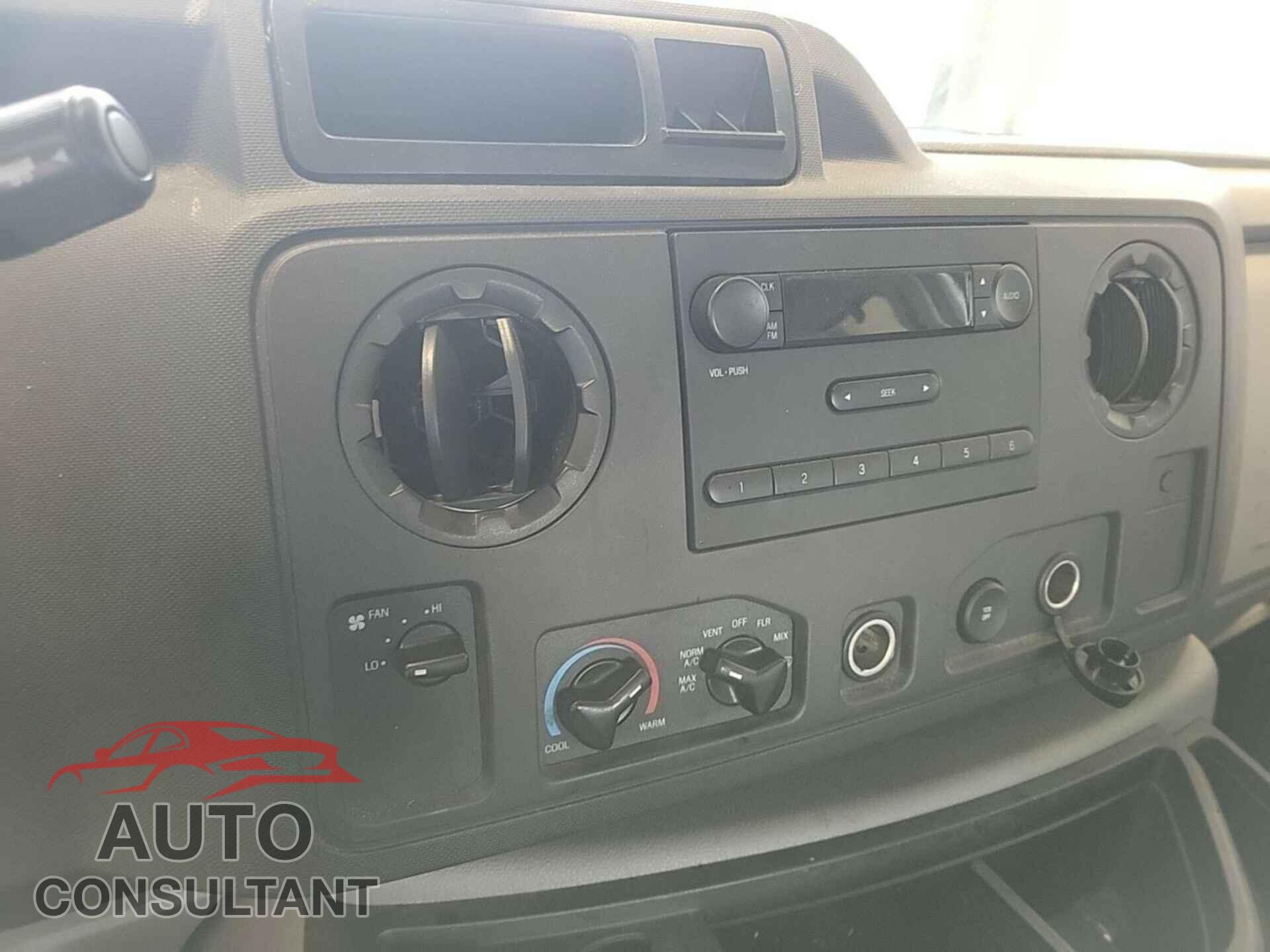 FORD ECONOLINE 2011 - 1FTSE3ES8BDA21213