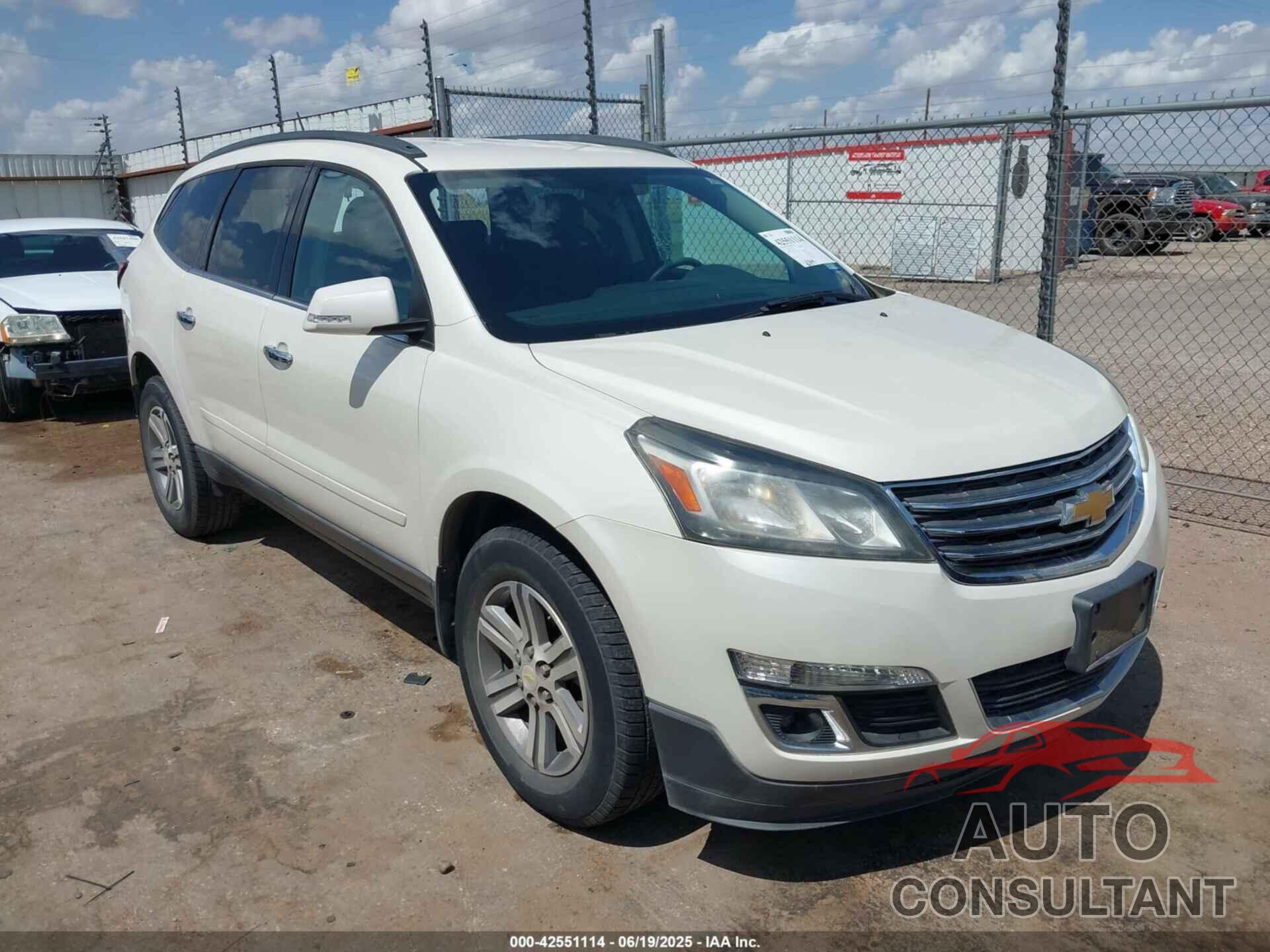 CHEVROLET TRAVERSE 2015 - 1GNKRGKD5FJ240503