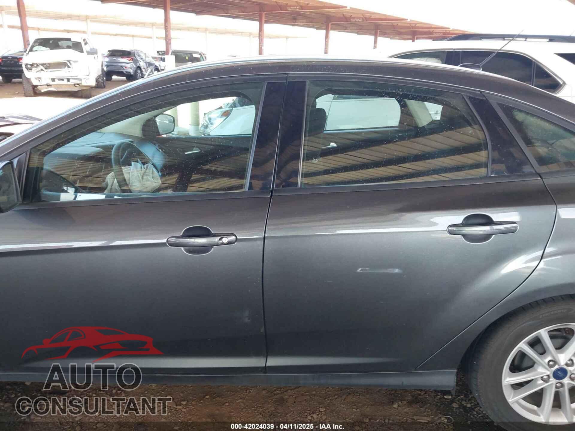 FORD FOCUS 2018 - 1FADP3F23JL250202
