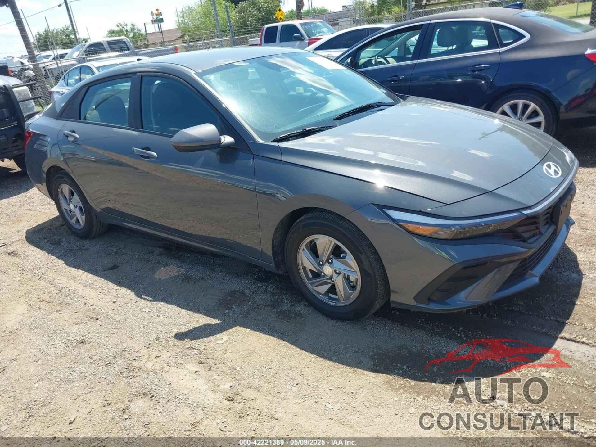 HYUNDAI ELANTRA 2024 - KMHLL4DG1RU828501