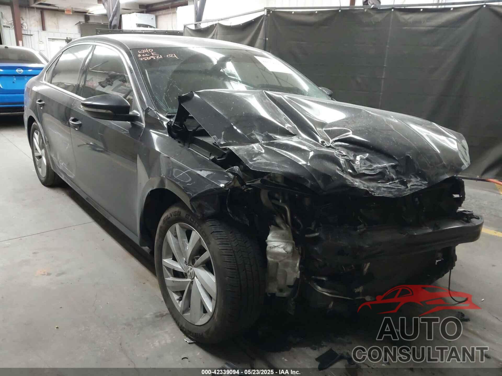 VOLKSWAGEN PASSAT 2018 - 1VWBA7A34JC016240